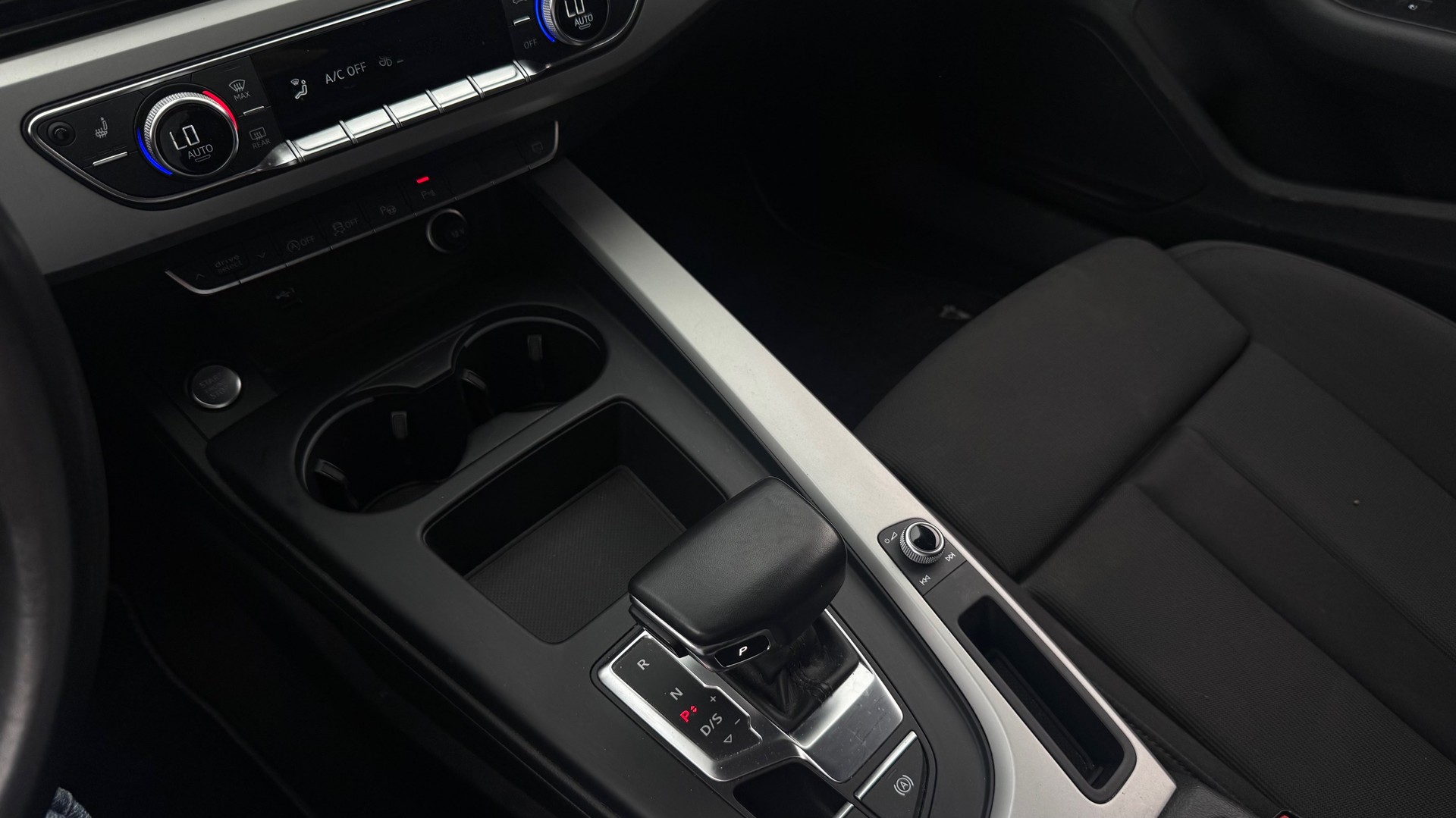 AUDI A4 Avant 50 TDI quattro tiptronic-image-13