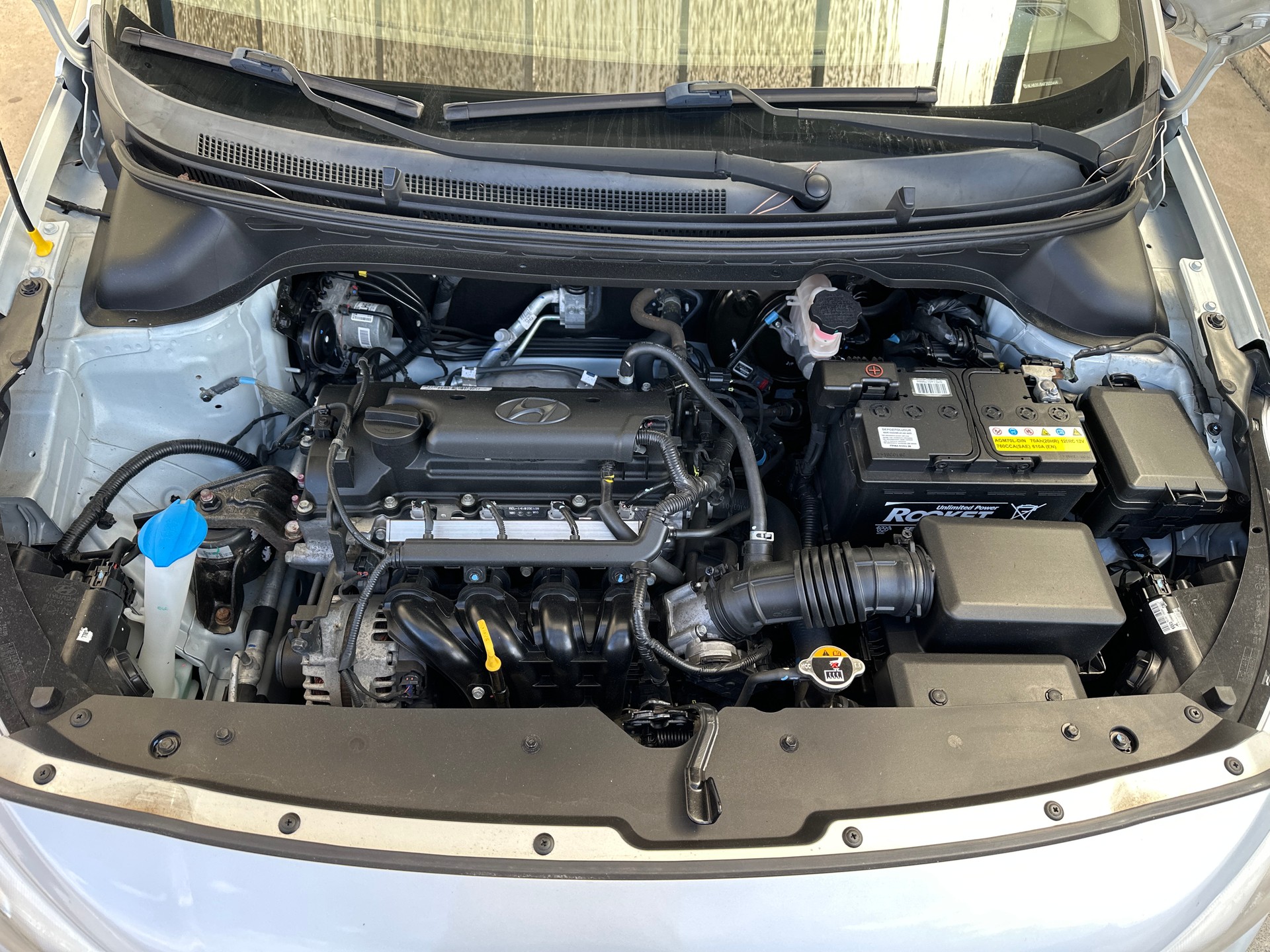 HYUNDAI i20 1.2 Amplia-image-5