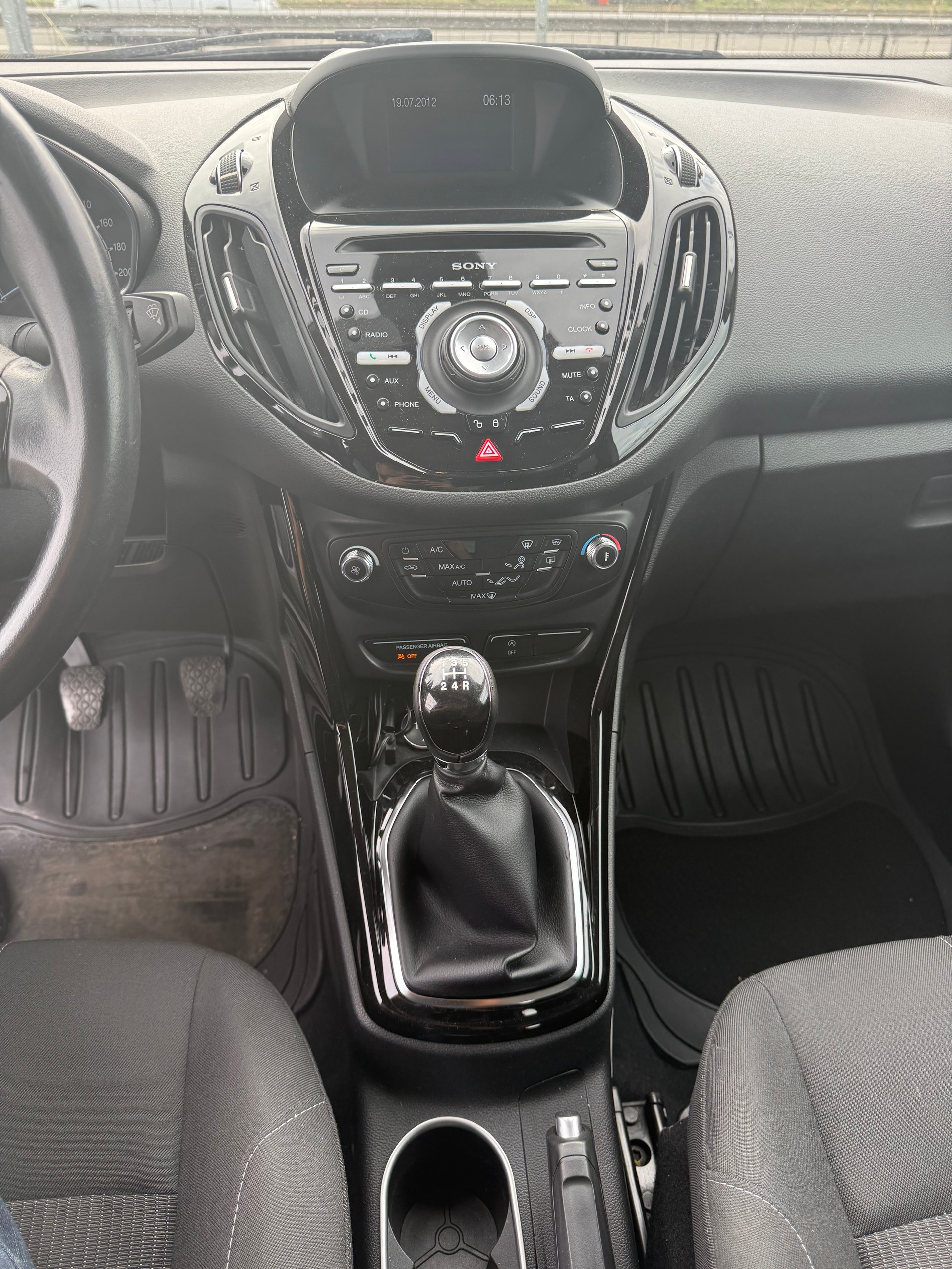 FORD B-Max 1.0 SCTi Titanium-image-7