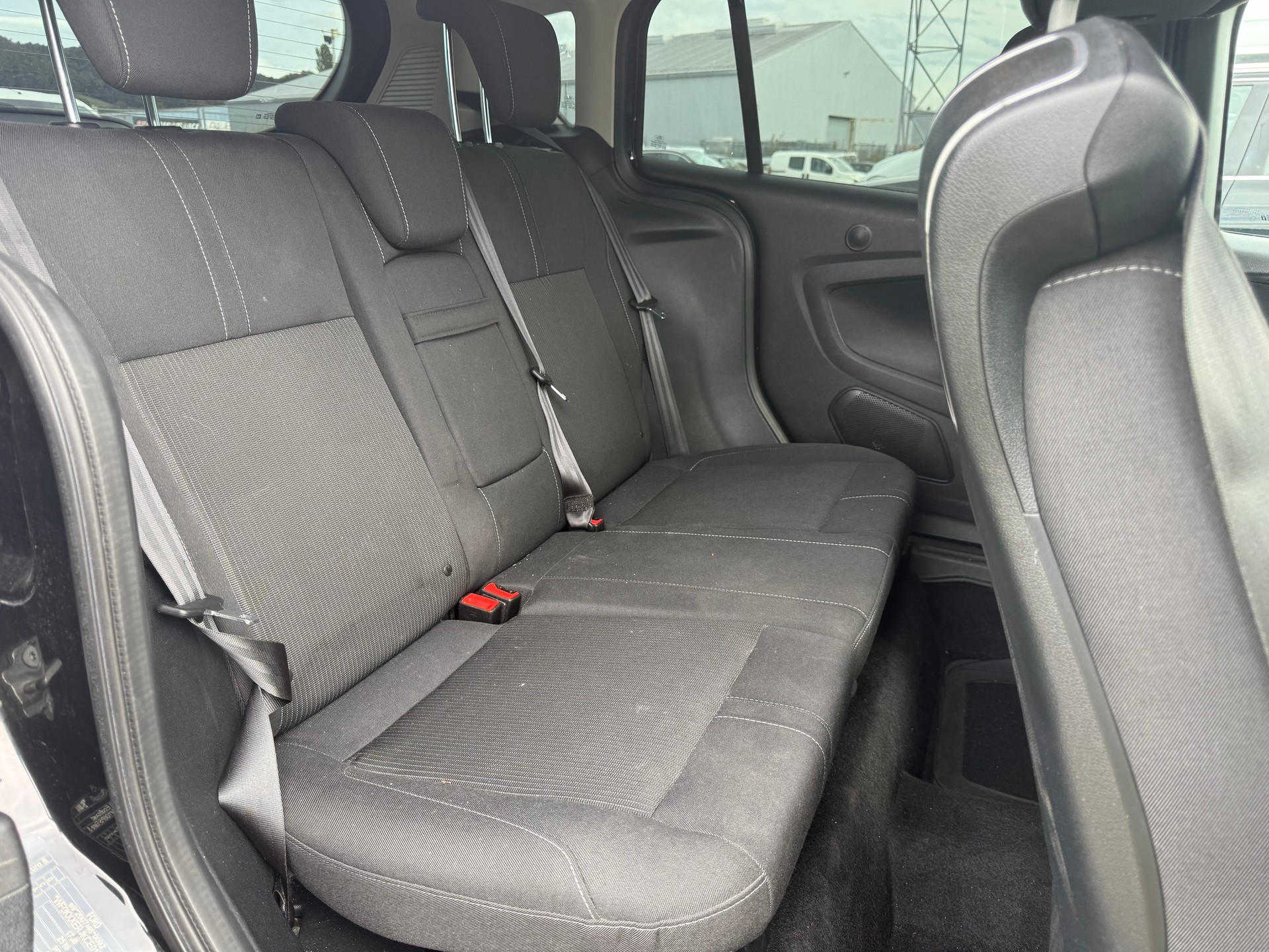 FORD B-Max 1.0 SCTi Titanium-image-10