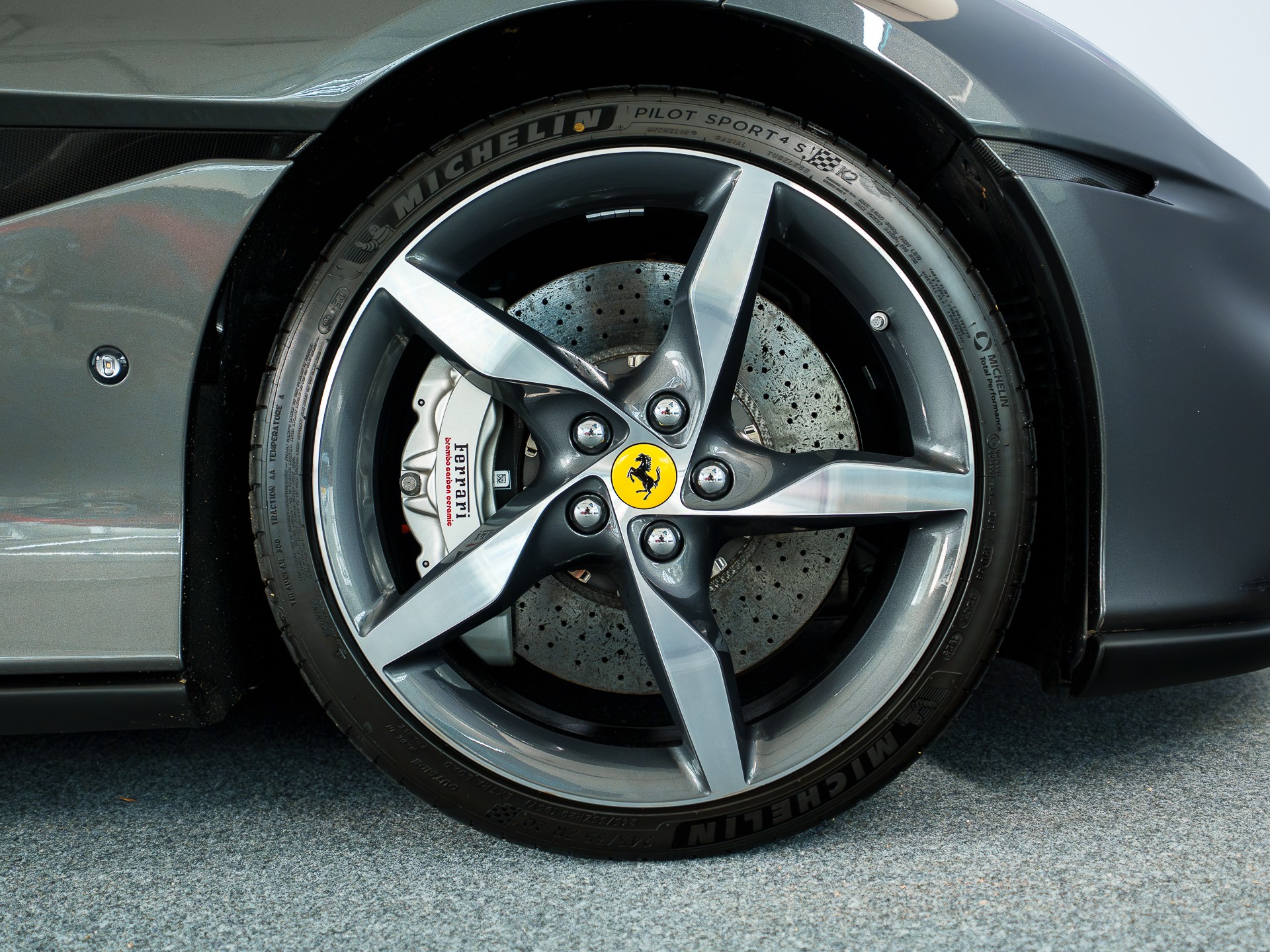 FERRARI Portofino M seltene Konfiguration-image-7