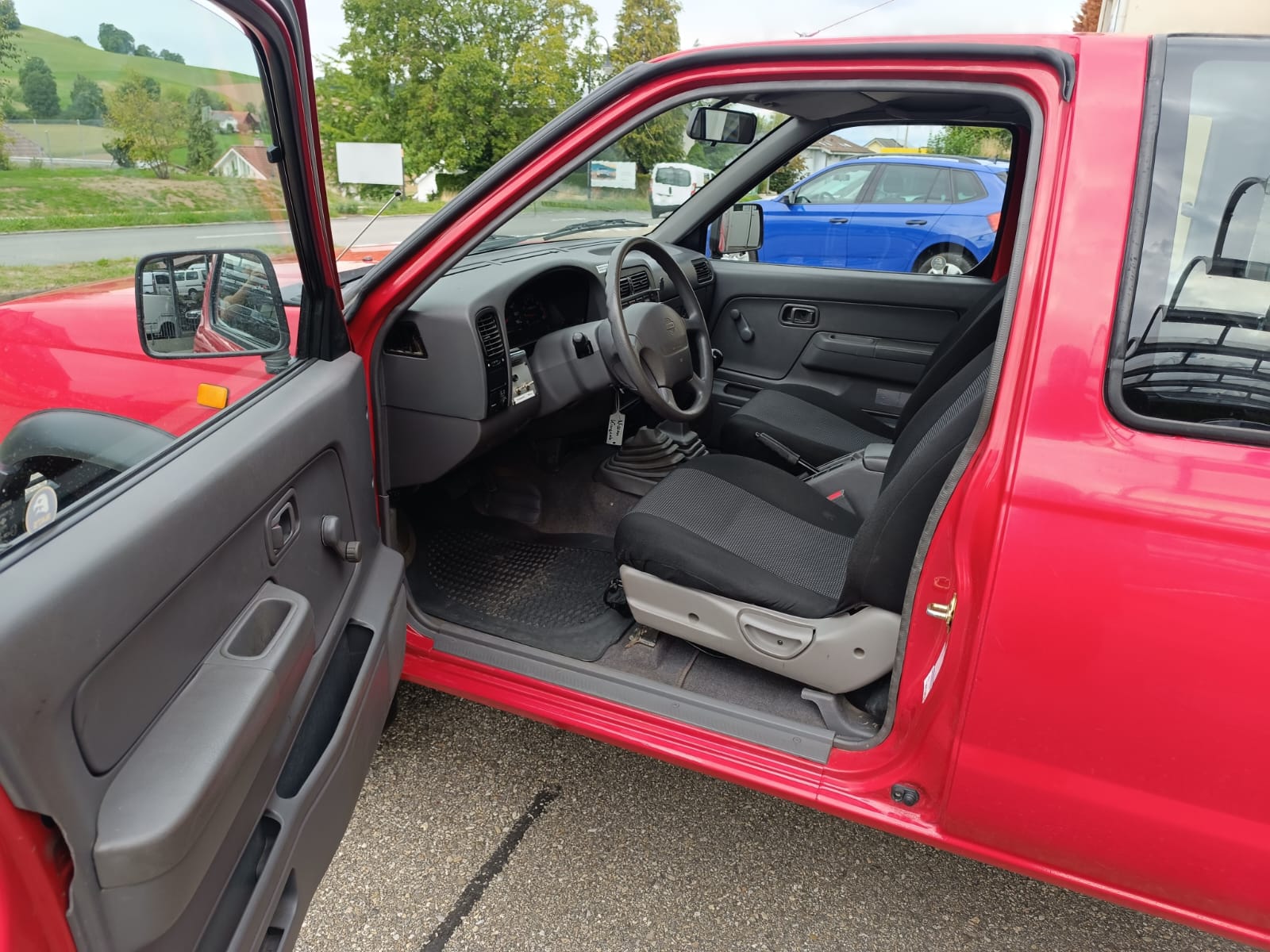 NISSAN King Cab 2.4 4x4-image-10