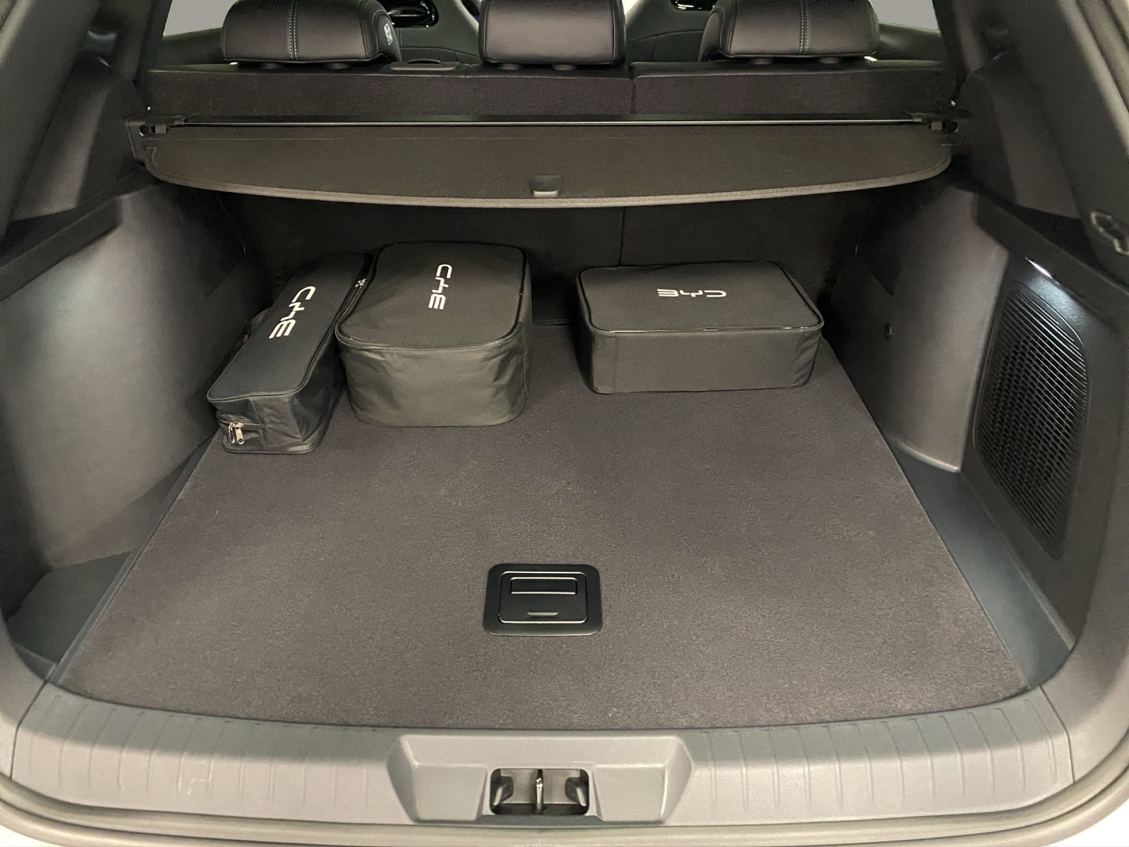 BYD Seal U DM-i Design AWD-image-5