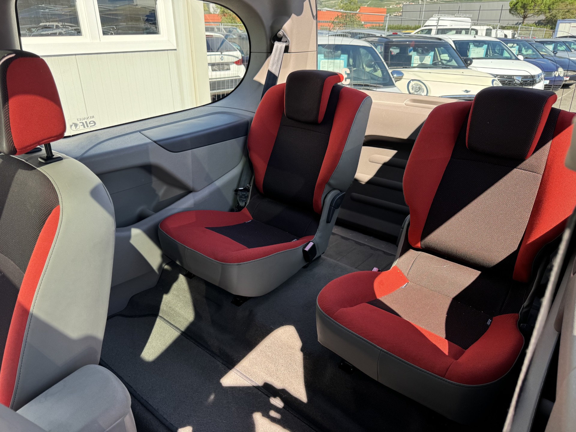 RENAULT Kangoo Be Bop 1.6 16V-image-9