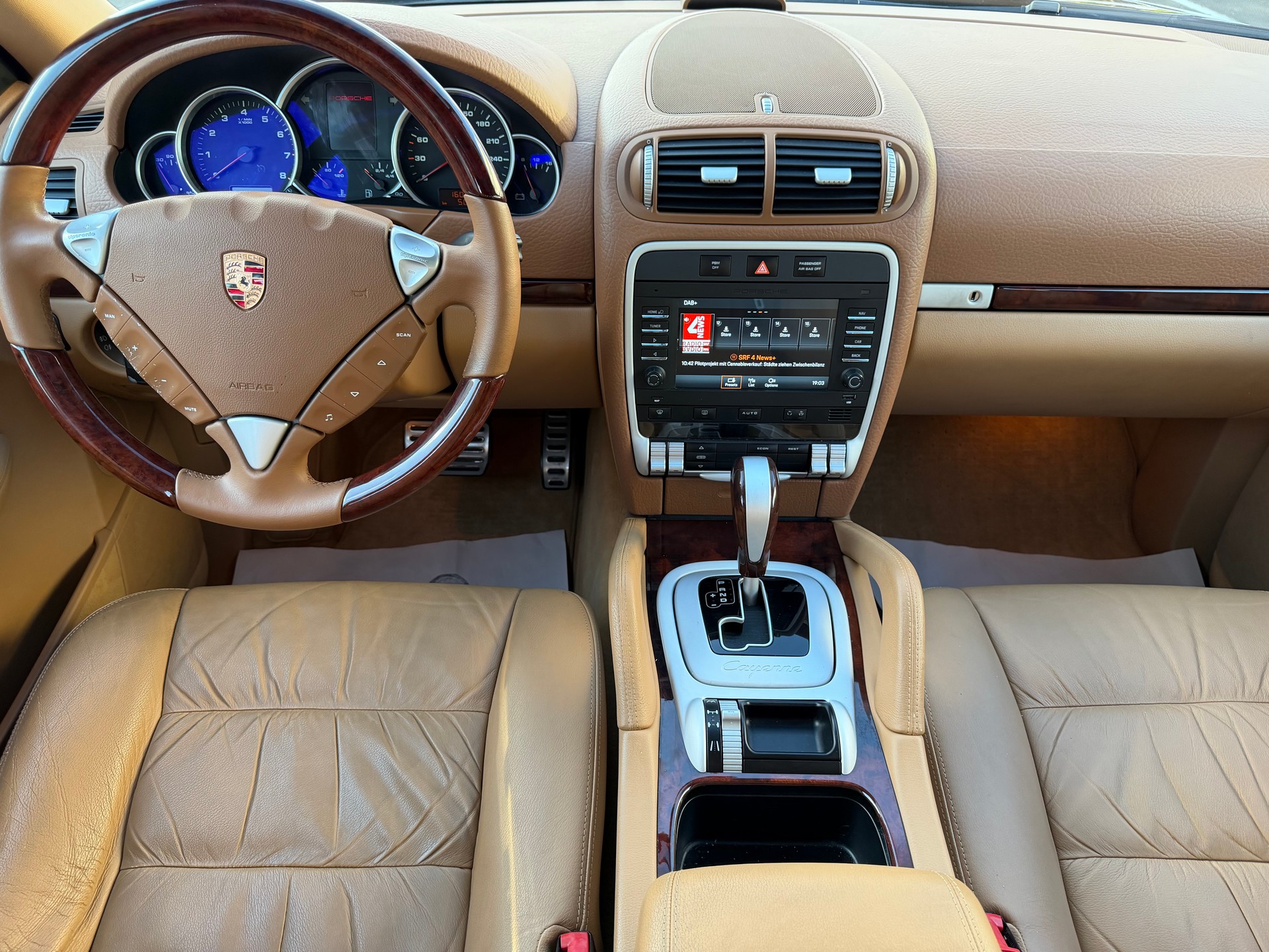 PORSCHE Cayenne S-image-12