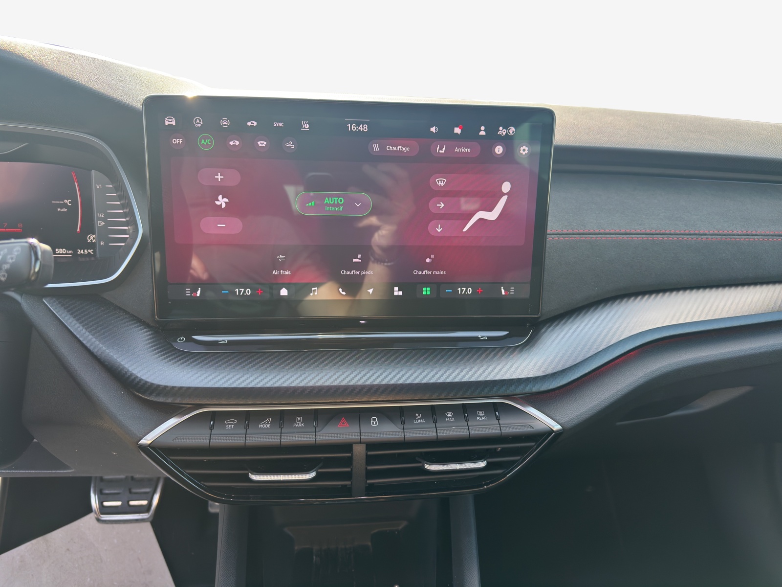 SKODA Octavia Combi 2.0 TSI DSG RS-image-10
