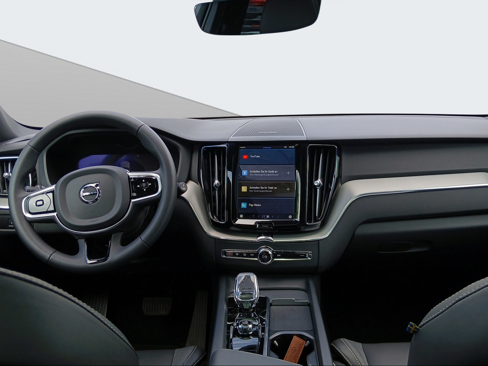 VOLVO XC60 2.0 T6 TE Plus Dark eAWD-image-15