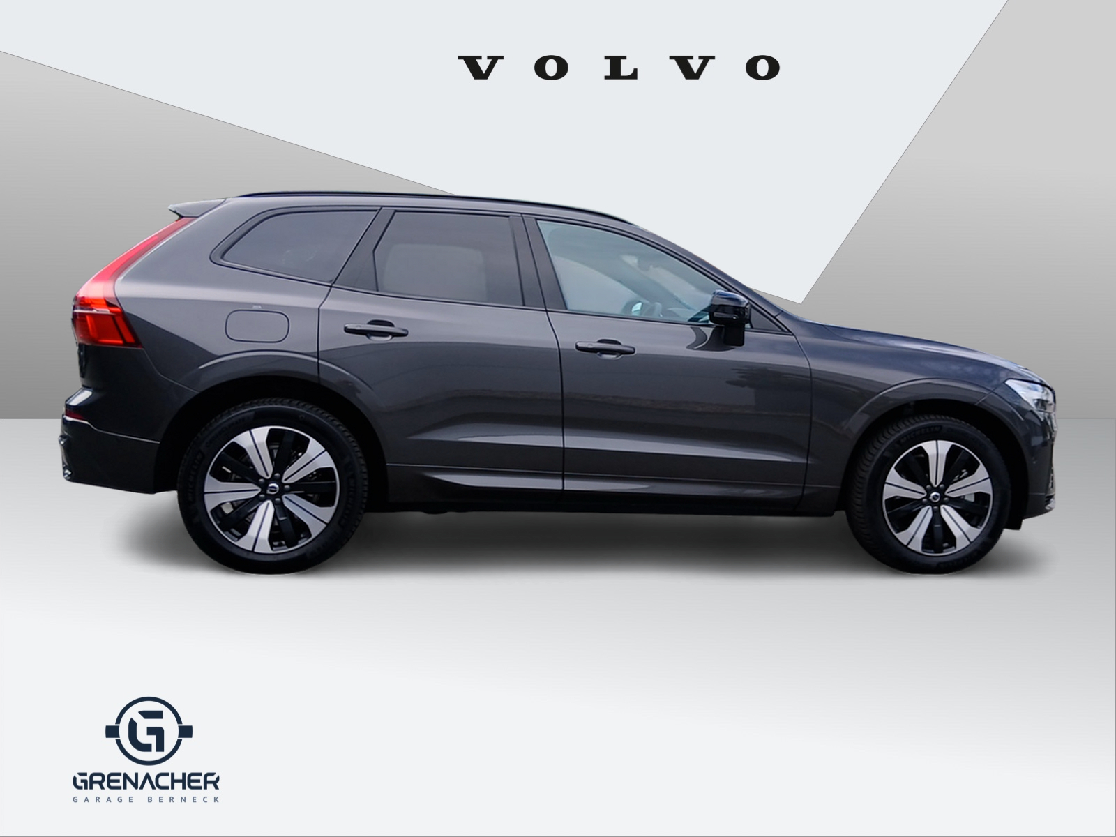 VOLVO XC60 2.0 T6 TE Plus Dark eAWD-image-1