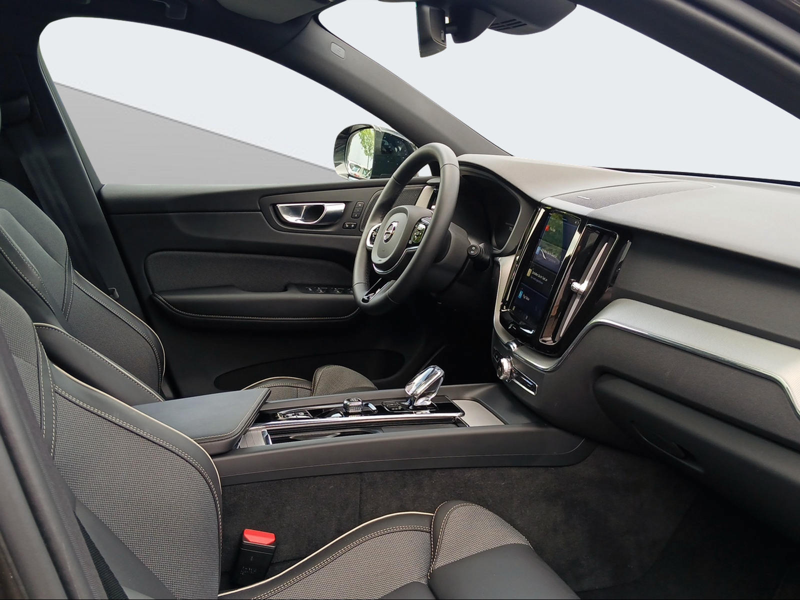 VOLVO XC60 2.0 T6 TE Plus Dark eAWD-image-14