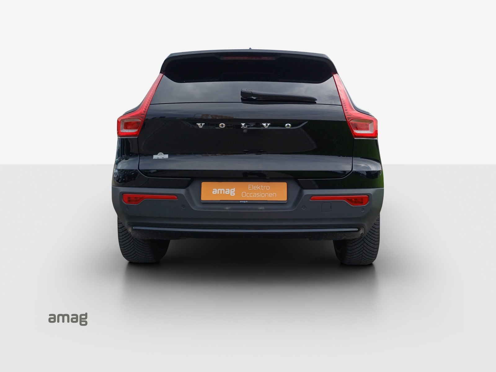 VOLVO XC40 Recharge P8 Twin AWD Pure Electric Ultimate-showroom-element-3