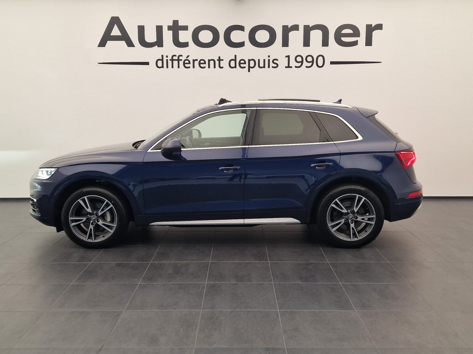 AUDI Q5 2.0 TFSI design quattro S-tronic-image-1