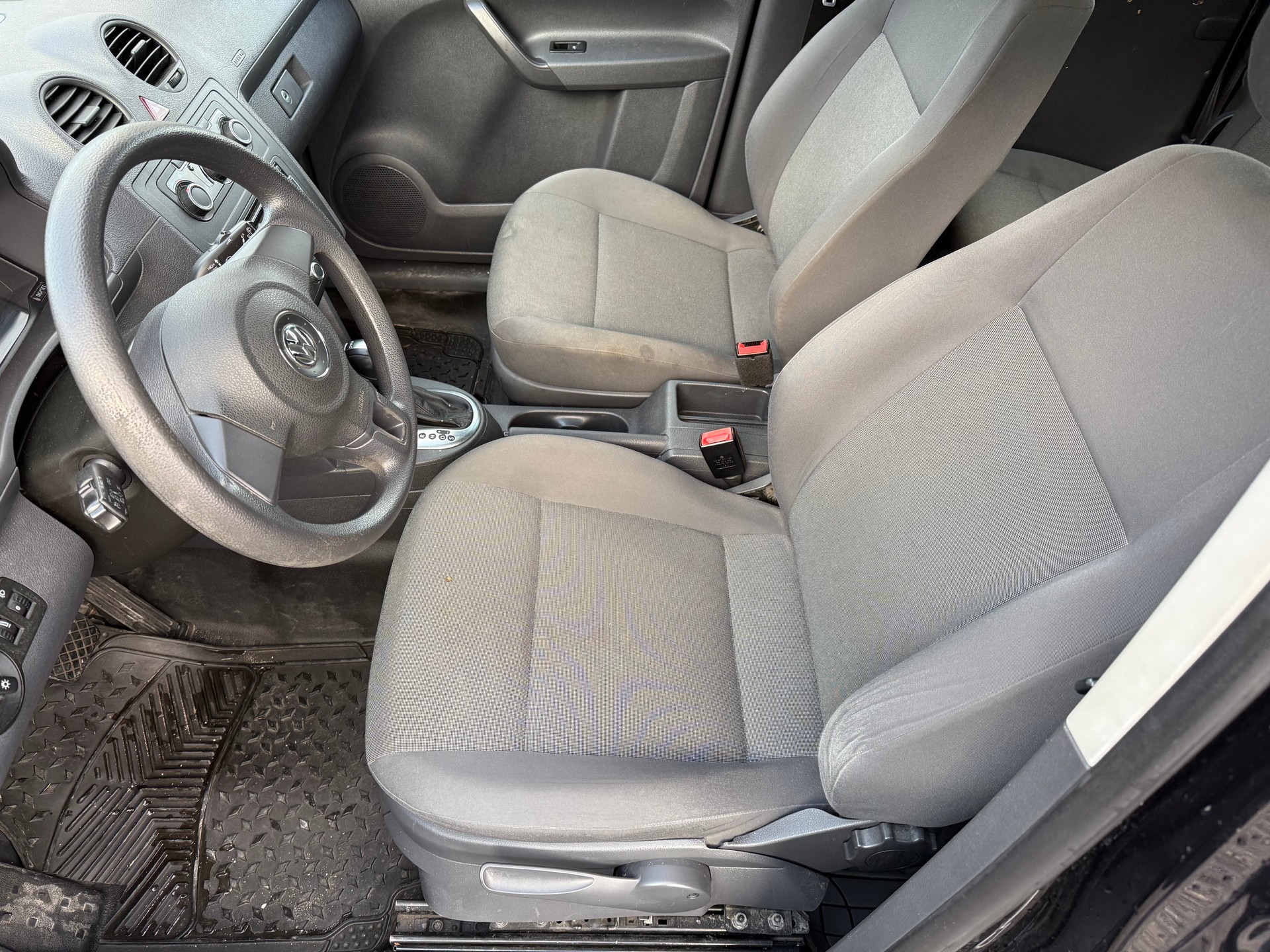 VW Caddy Maxi 1.6 TDI BMT DSG-image-8