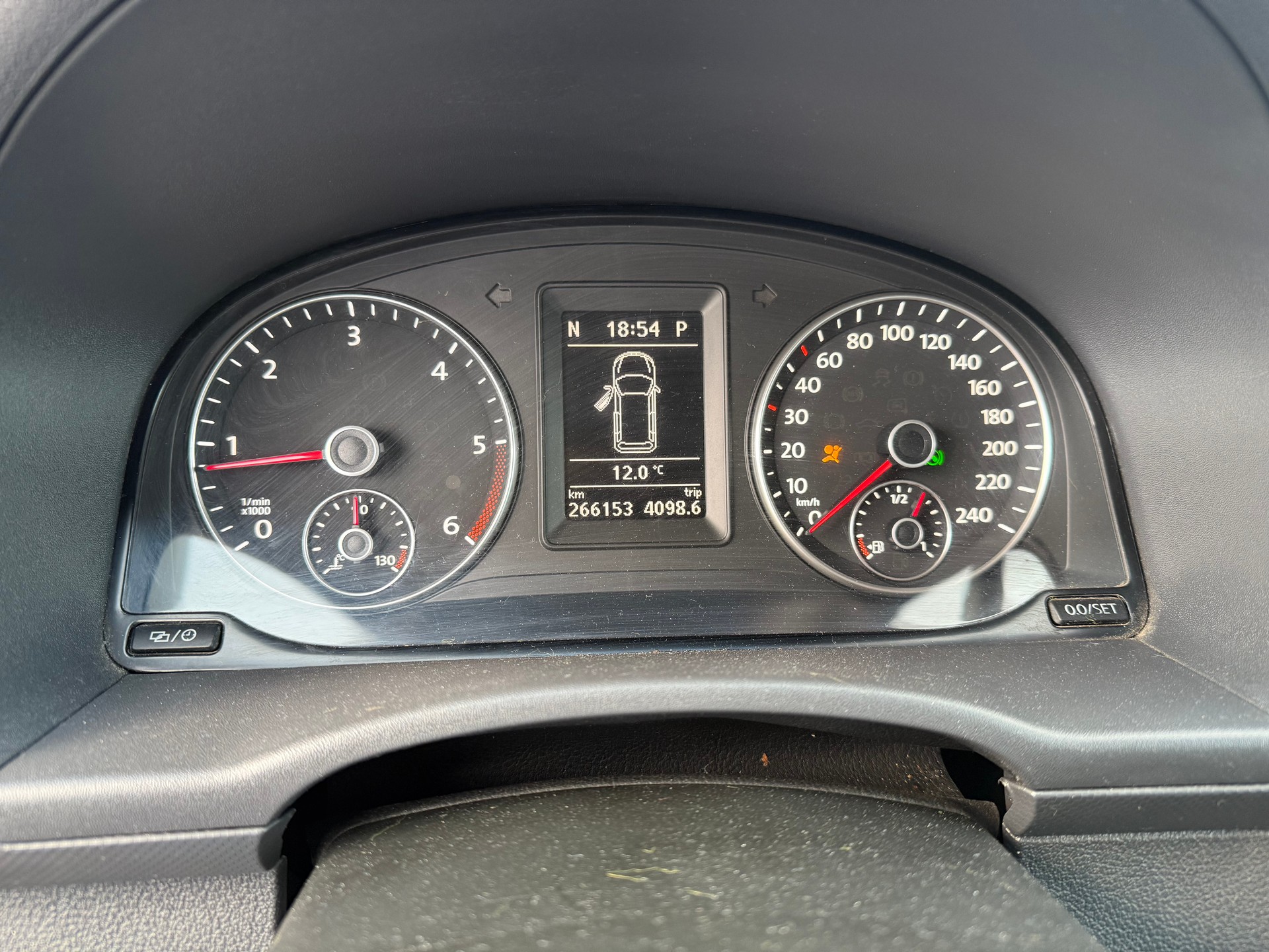 VW Caddy Maxi 1.6 TDI BMT DSG-image-10