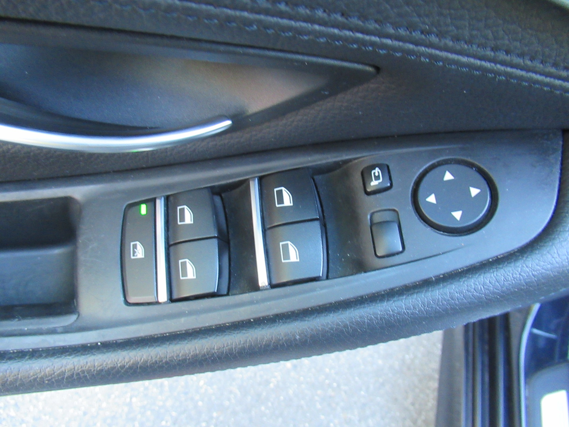 BMW 528i xDrive Touring Steptronic-image-9