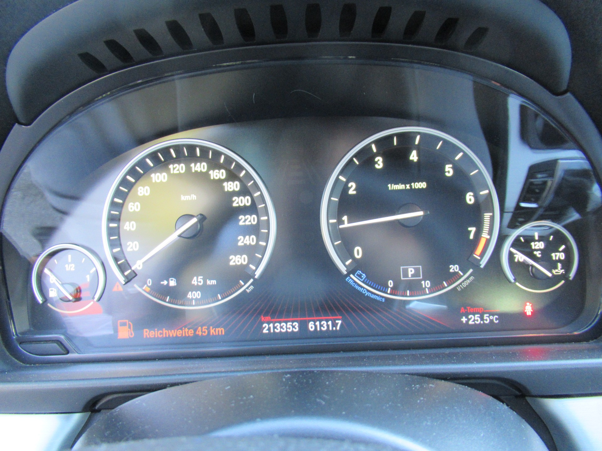 BMW 528i xDrive Touring Steptronic-image-12