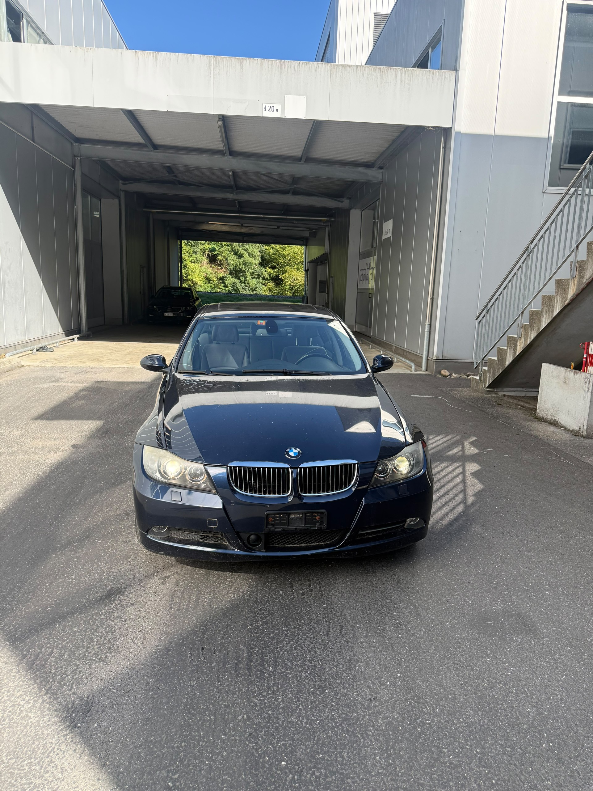 BMW 330xd-image-0