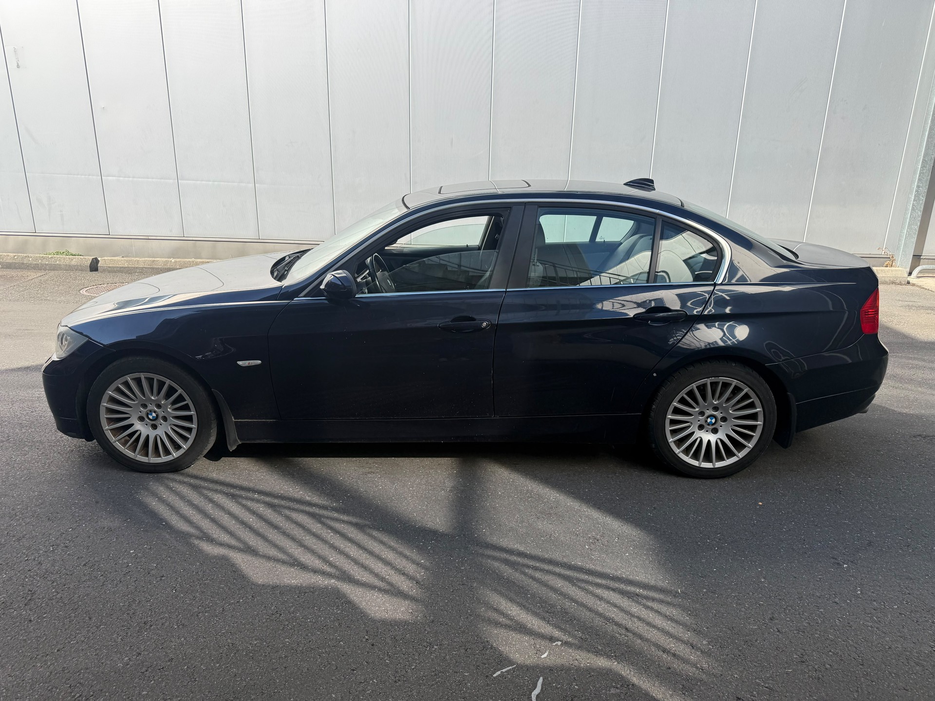 BMW 330xd-image-2