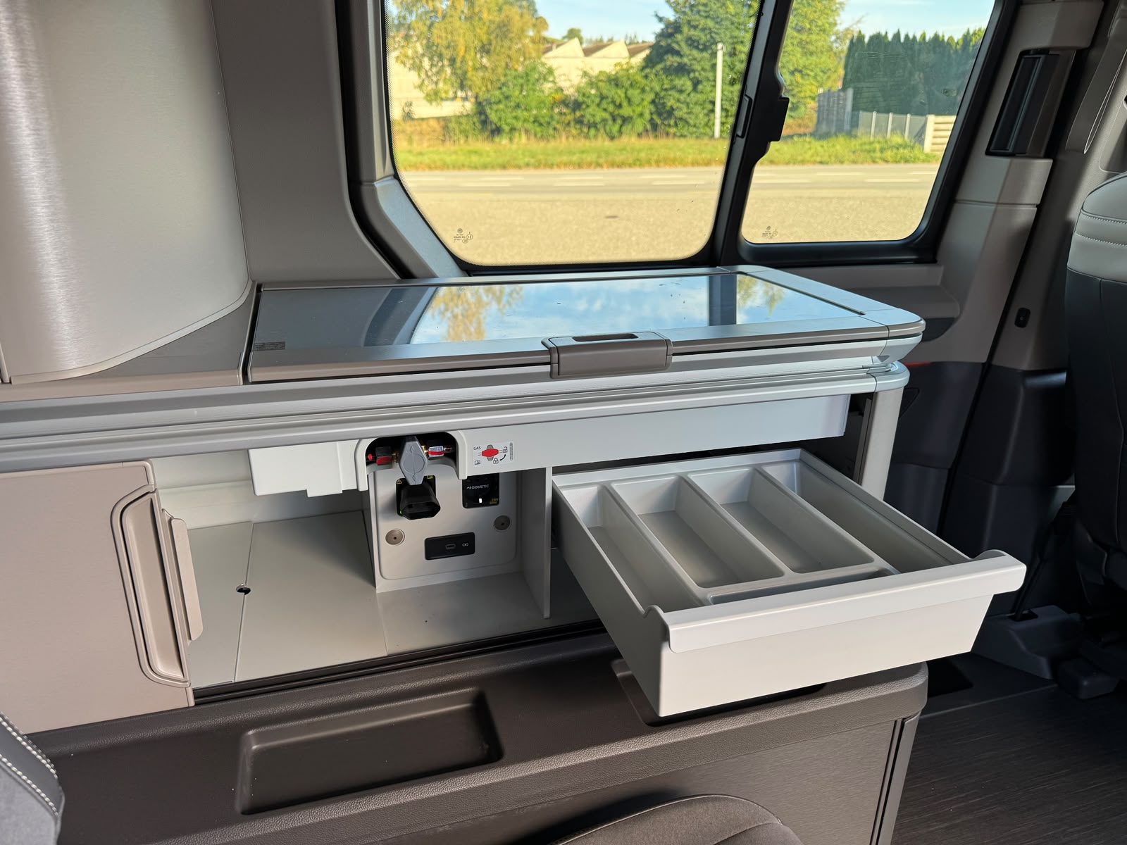 VW California eHybrid Ocean 4Motion / 4x4 mit Auflastungen-image-13