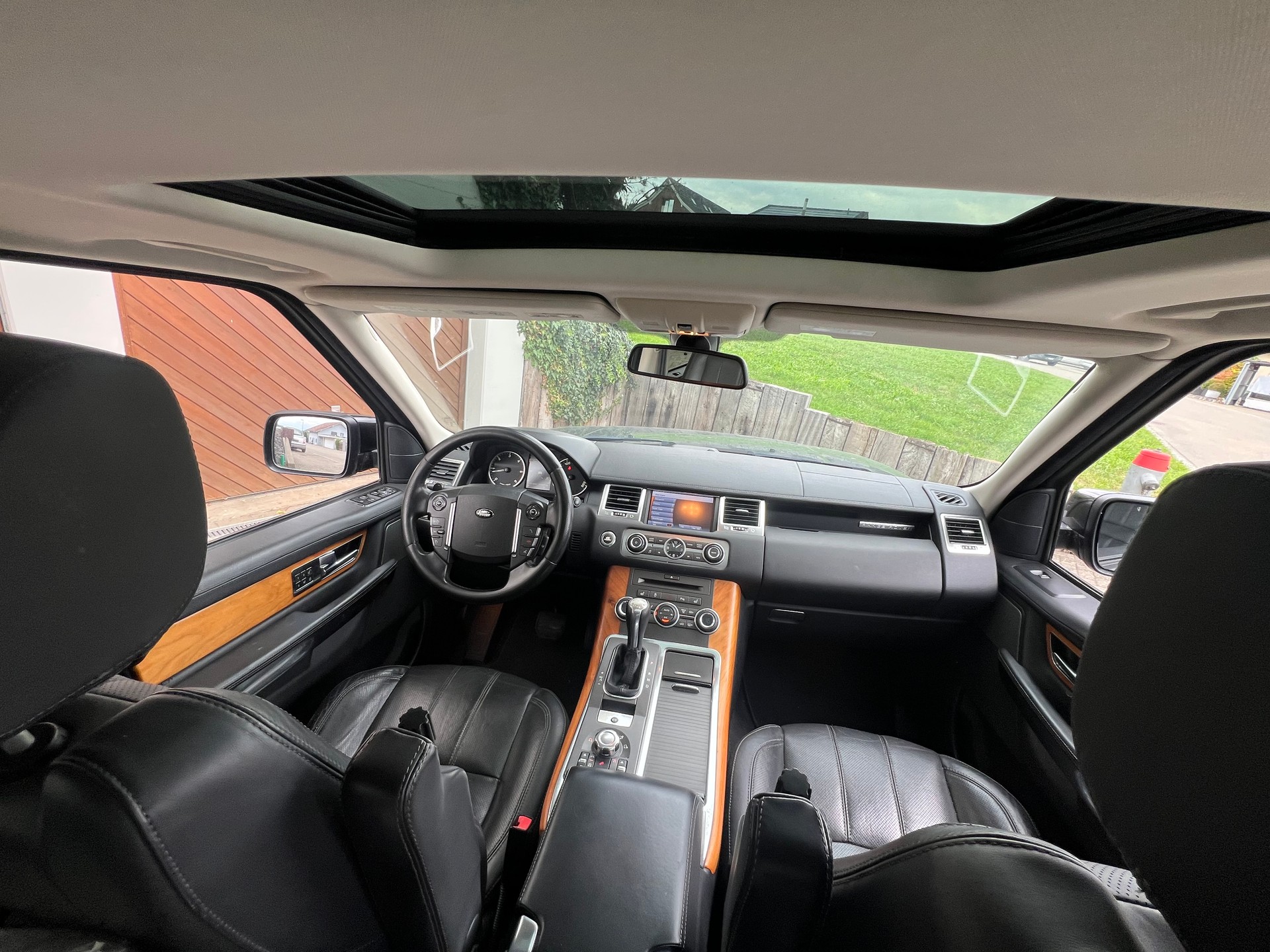 LAND ROVER Range Rover Sport 3.0 TDV6 HSE Automatic-image-6