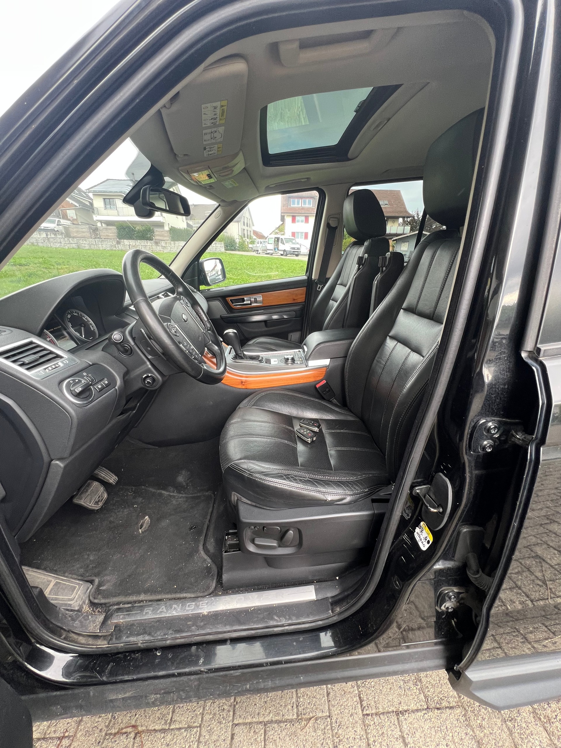 LAND ROVER Range Rover Sport 3.0 TDV6 HSE Automatic-image-5