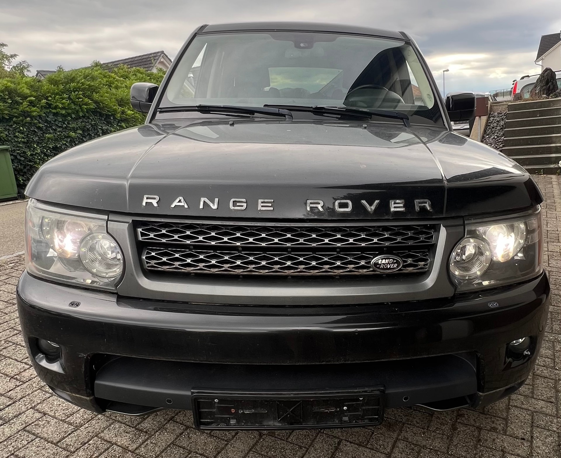 LAND ROVER Range Rover Sport 3.0 TDV6 HSE Automatic-image-0