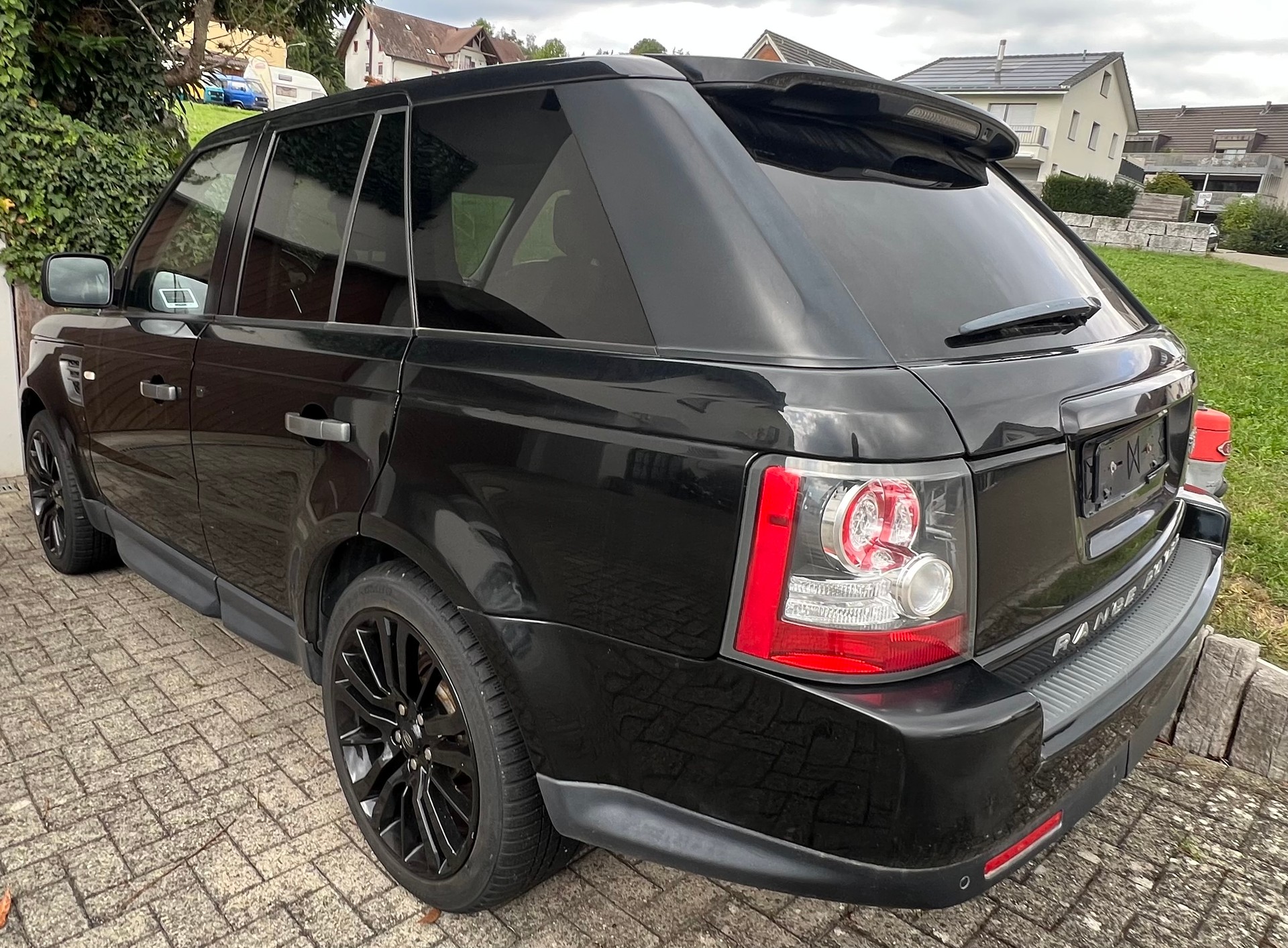LAND ROVER Range Rover Sport 3.0 TDV6 HSE Automatic-image-3