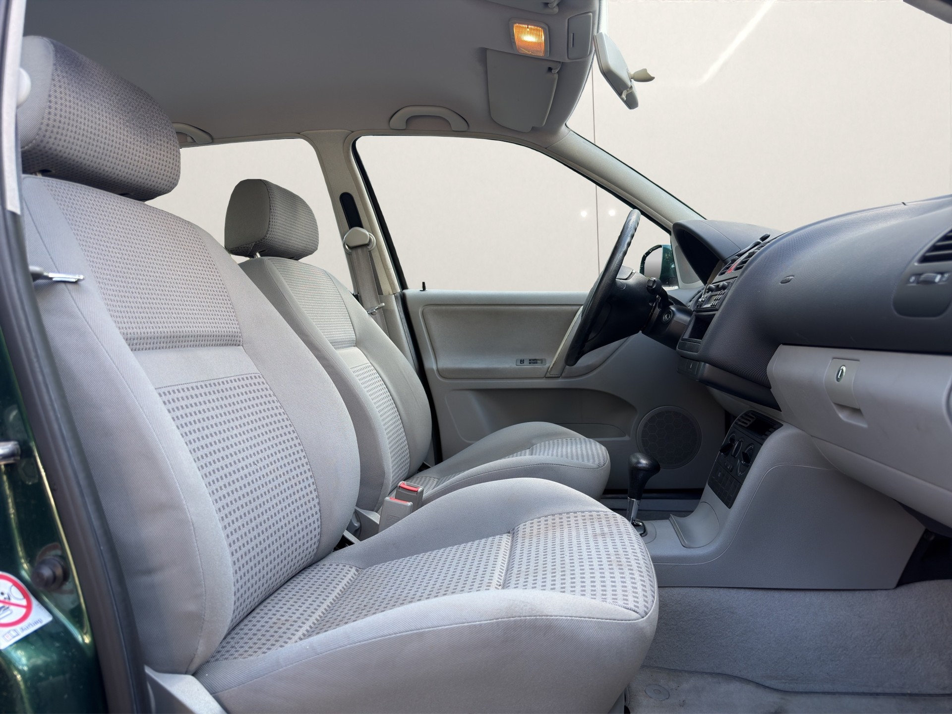 VW Polo 60 Trendline-image-12