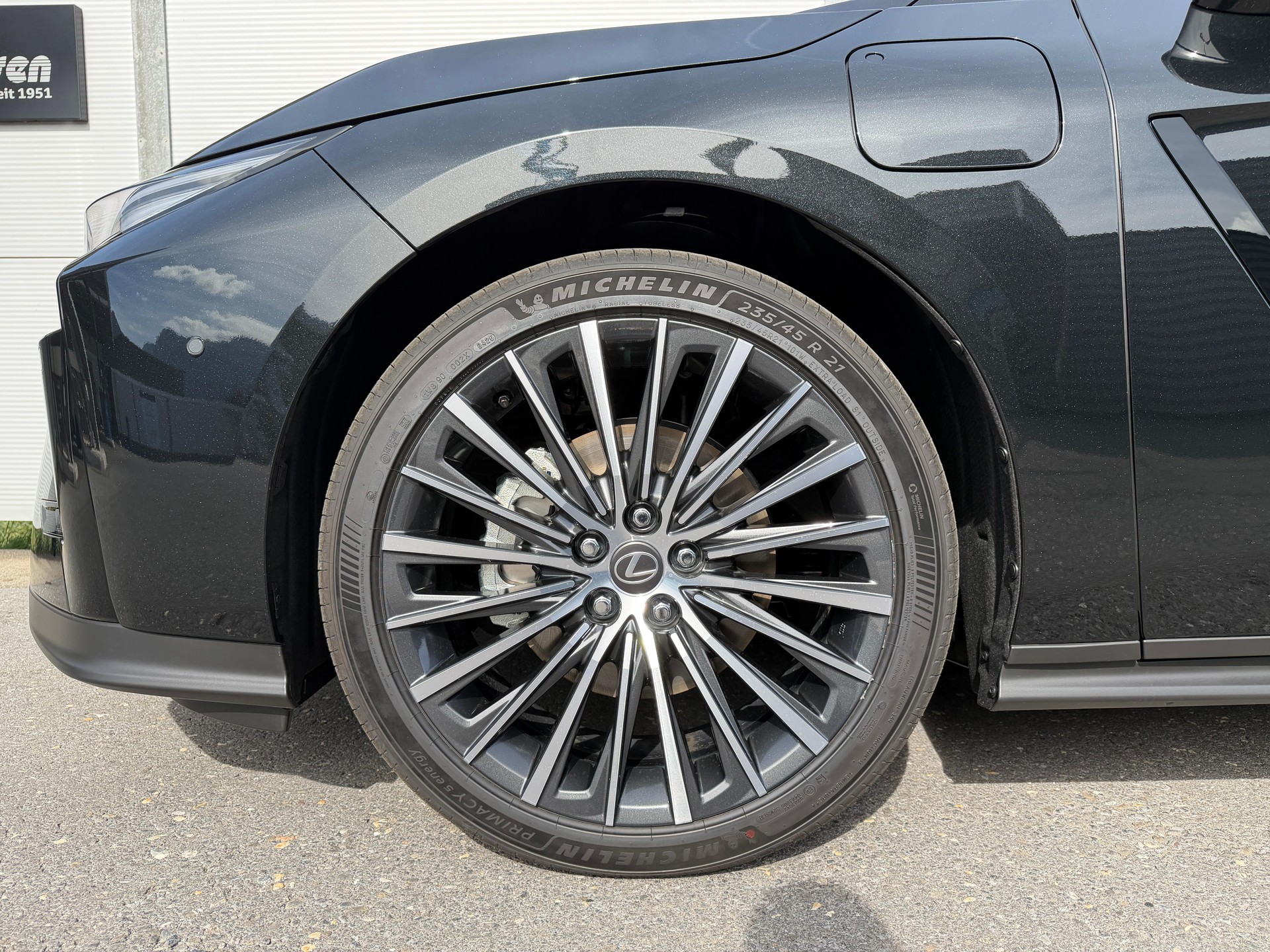 LEXUS ES 350e Excellence-image-2