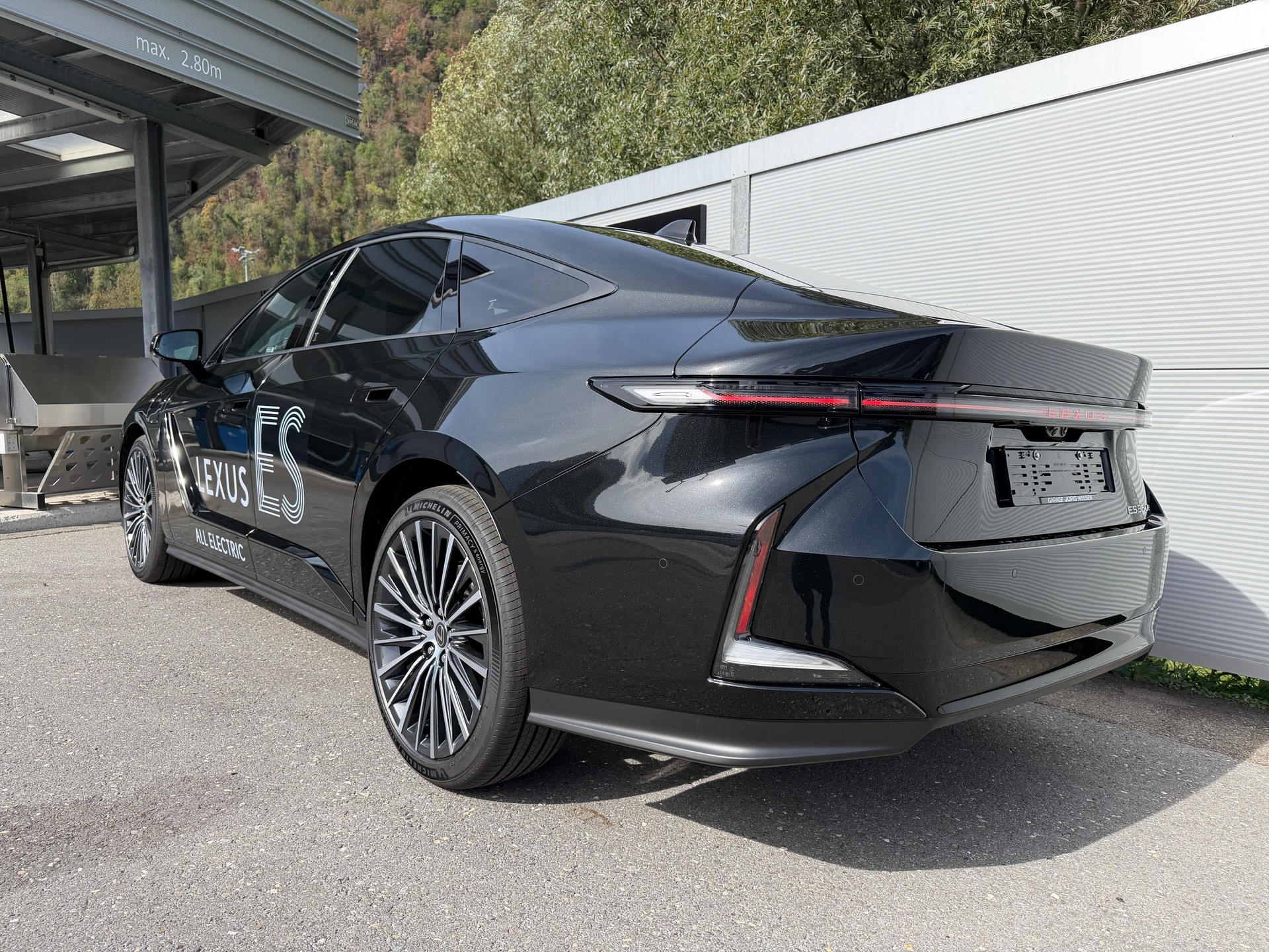 LEXUS ES 350e Excellence-image-4
