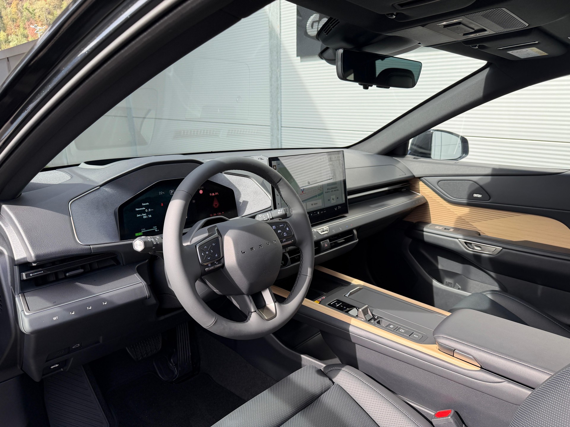 LEXUS ES 350e Excellence-image-8