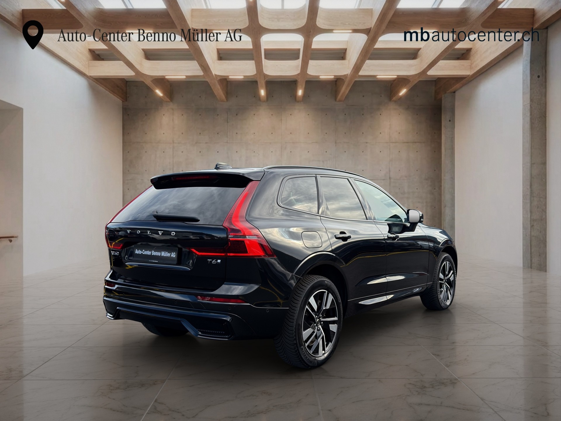 VOLVO XC60 2.0 T6 TE Plus Dark eAWD-image-4