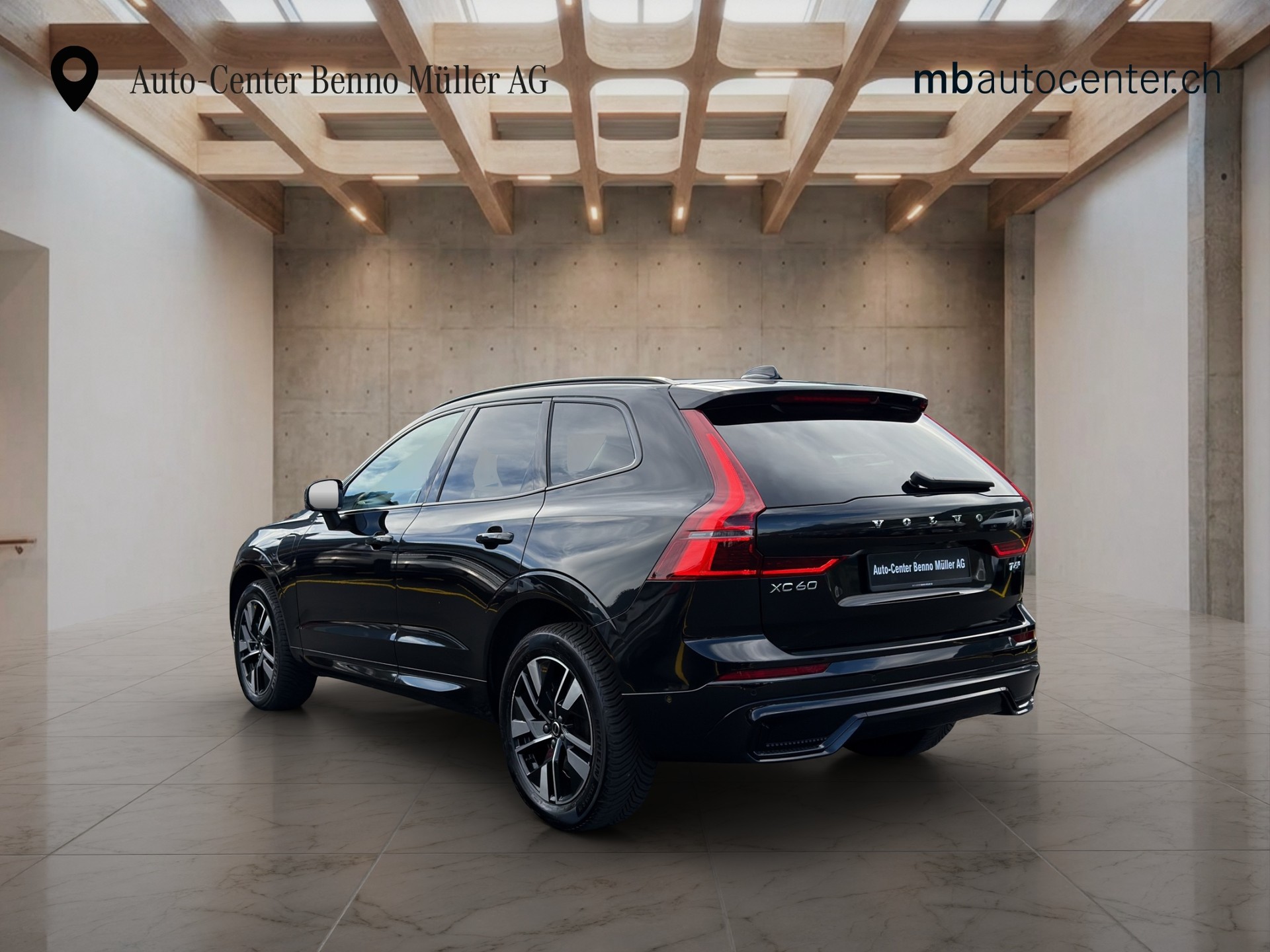 VOLVO XC60 2.0 T6 TE Plus Dark eAWD-image-2