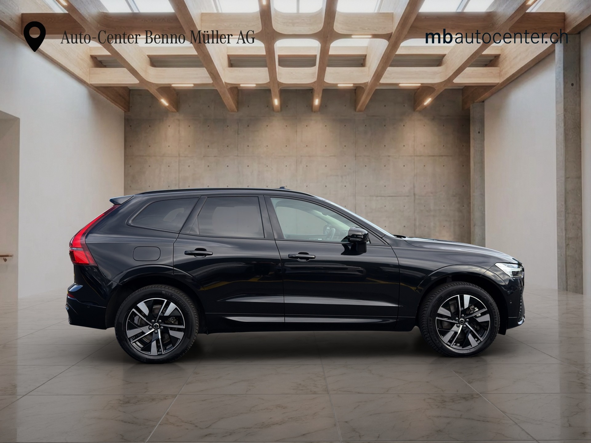 VOLVO XC60 2.0 T6 TE Plus Dark eAWD-image-5