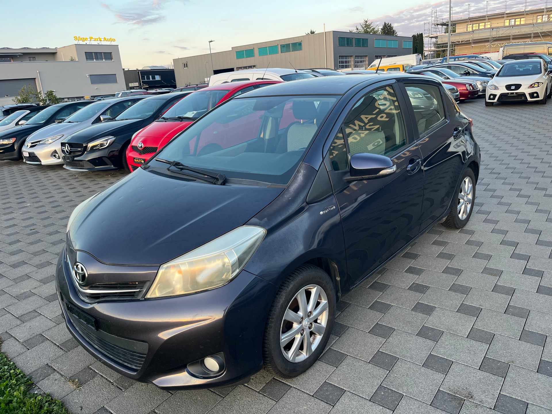 TOYOTA Yaris 1.33 Linea Sol-image-4