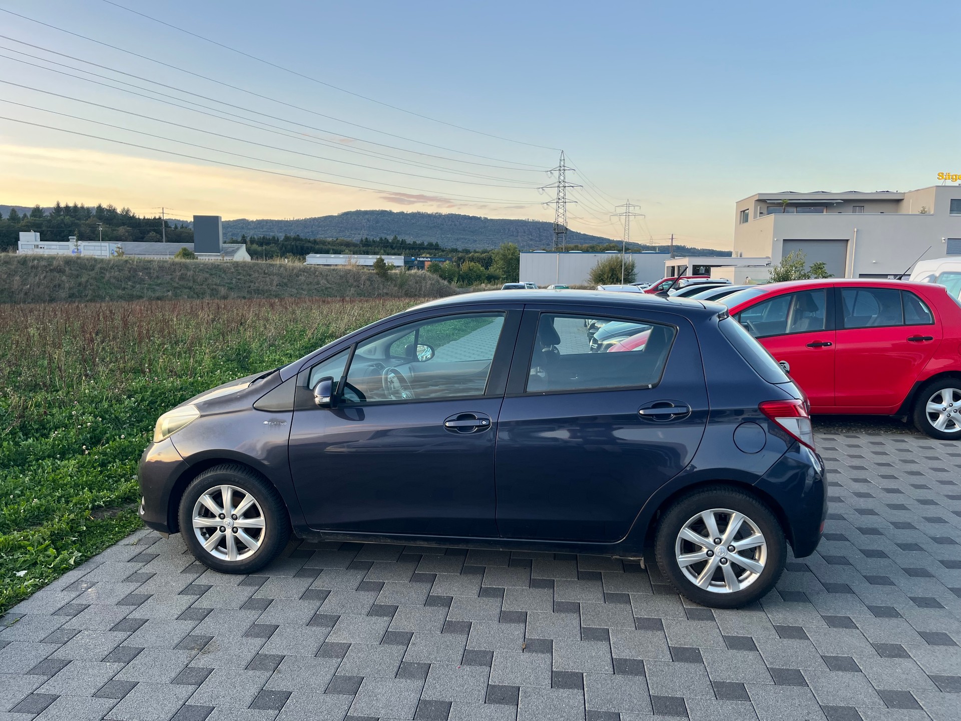 TOYOTA Yaris 1.33 Linea Sol-image-3