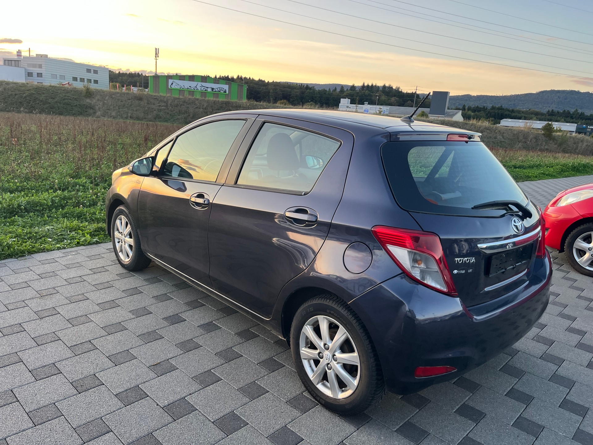 TOYOTA Yaris 1.33 Linea Sol-image-6