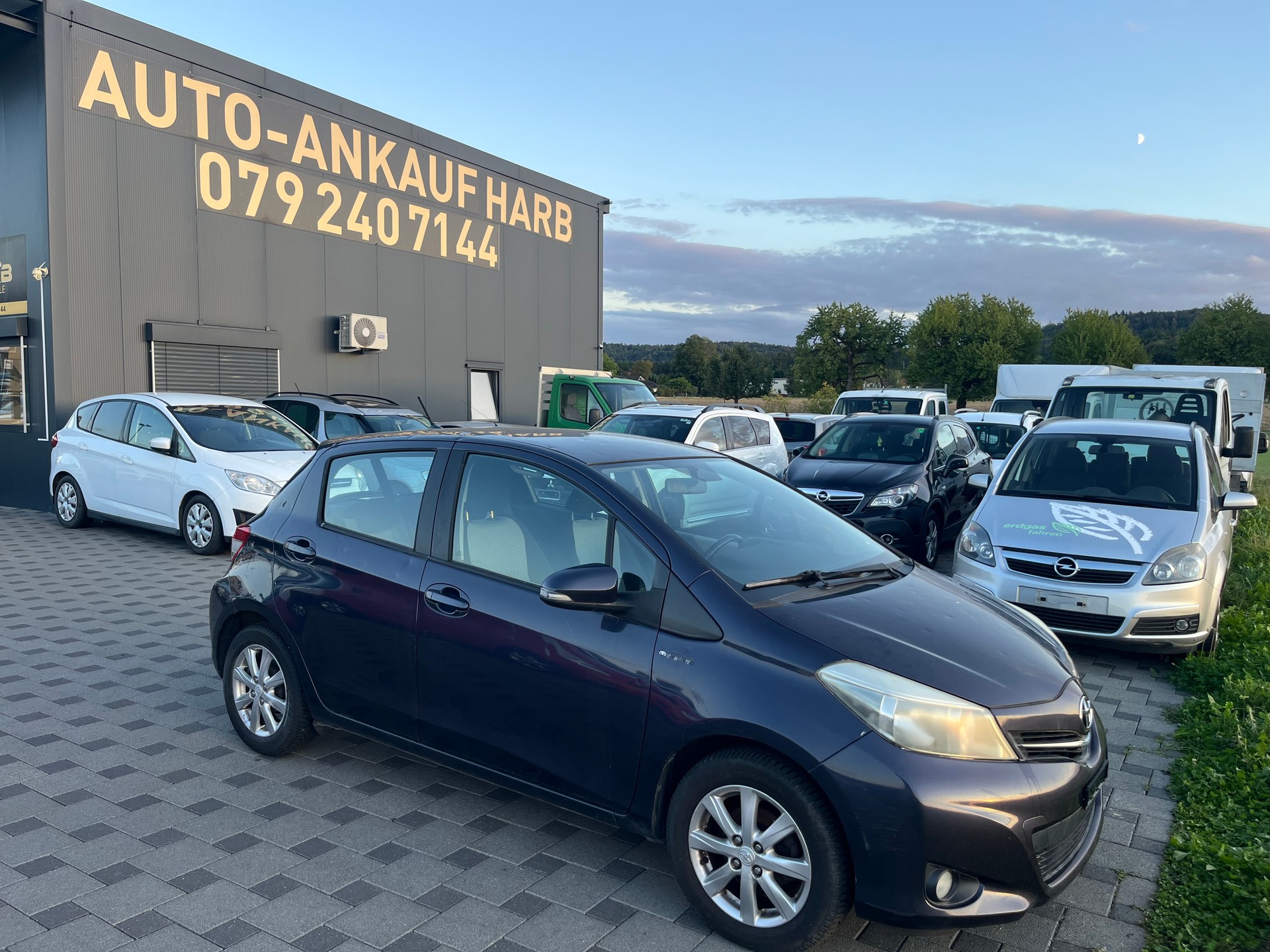 TOYOTA Yaris 1.33 Linea Sol-image-0