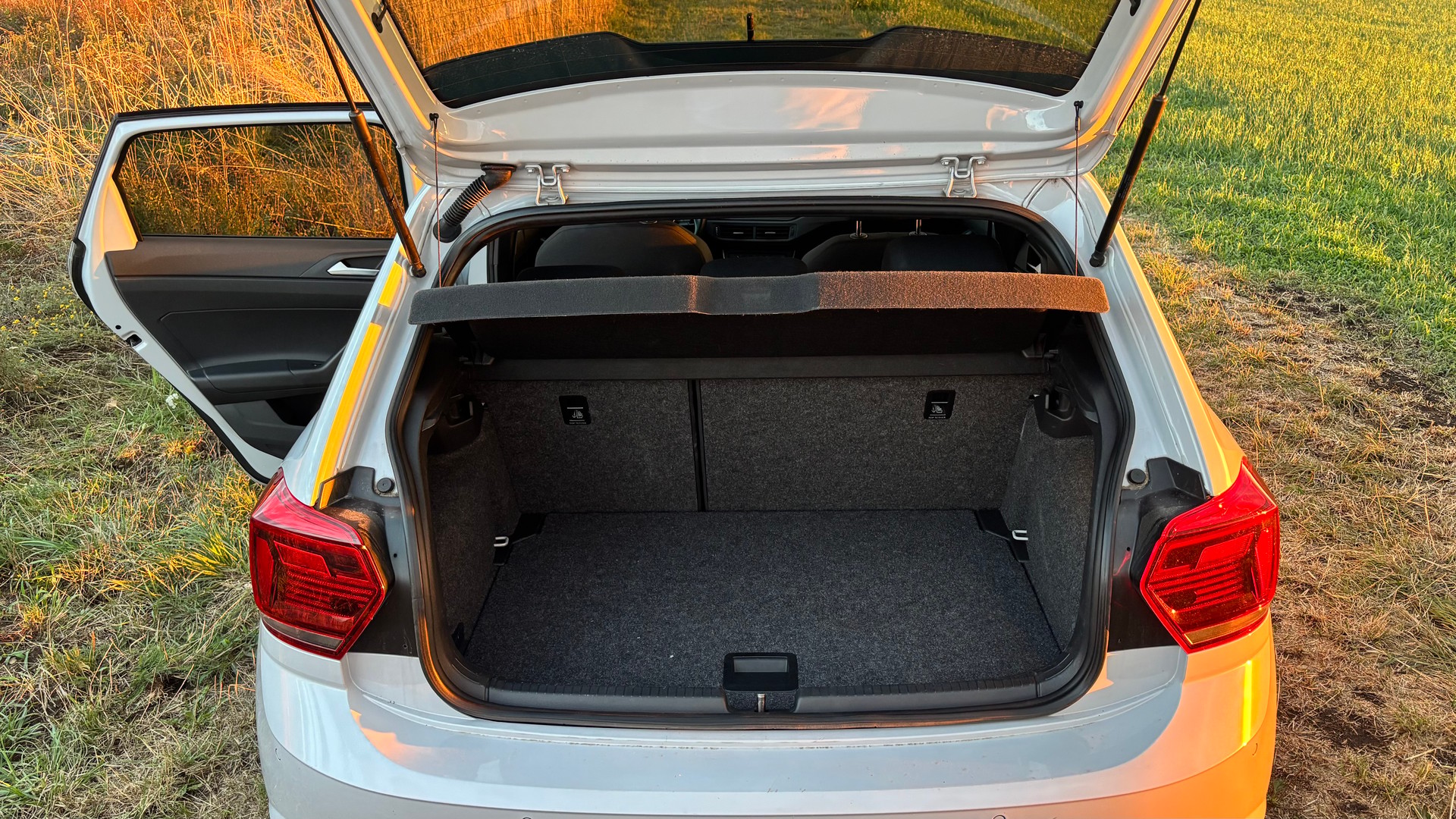 VW 1.5 TSI Comfortline DSG R-Line-image-3