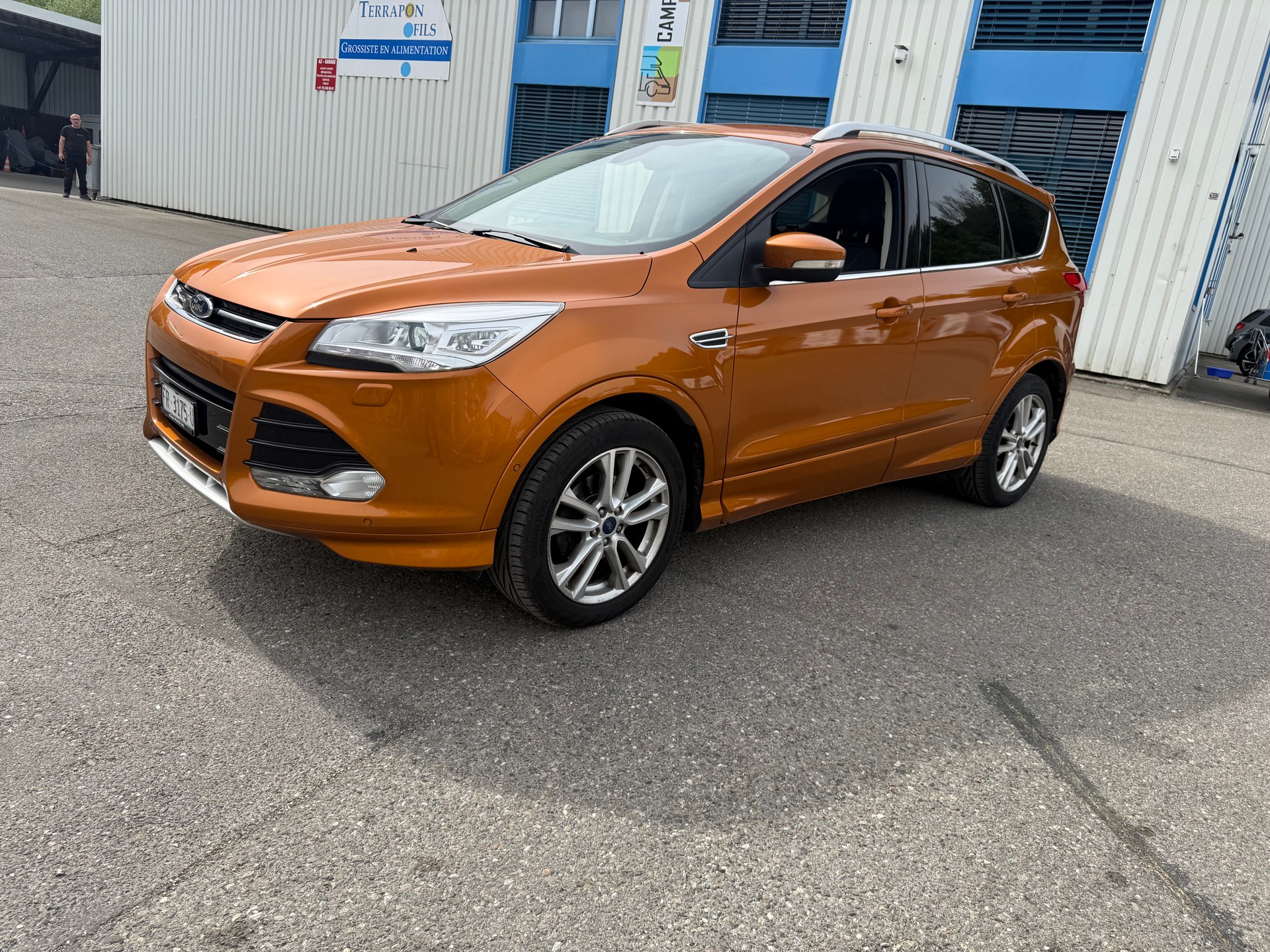 FORD Kuga 1.5 SCTi Carving 2WD-image-0