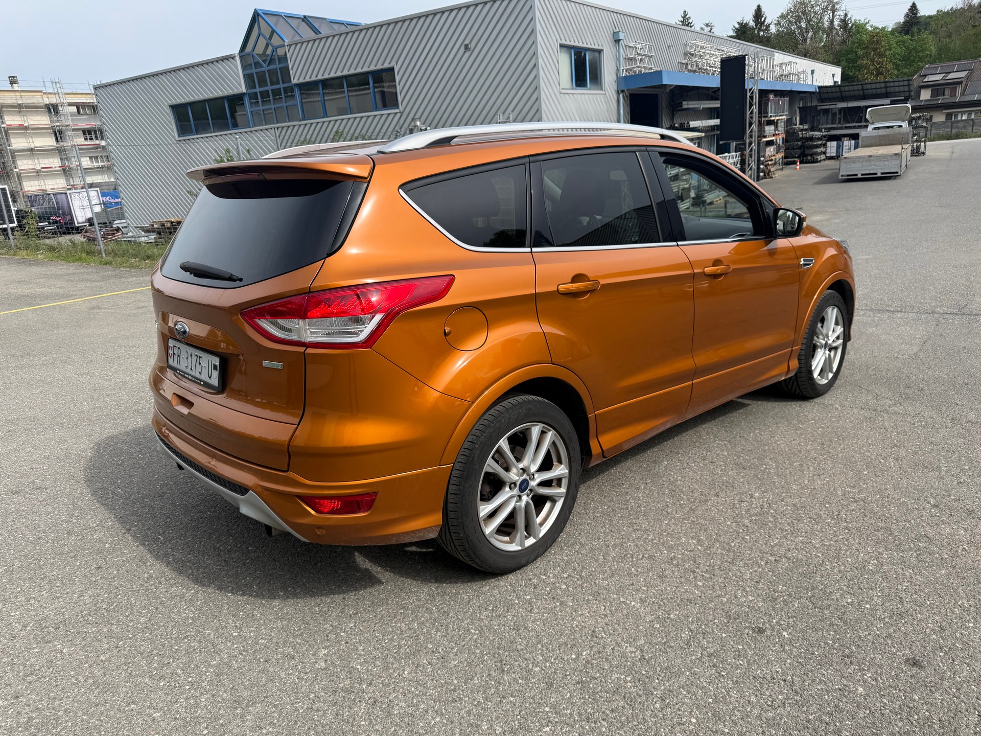 FORD Kuga 1.5 SCTi Carving 2WD-image-2