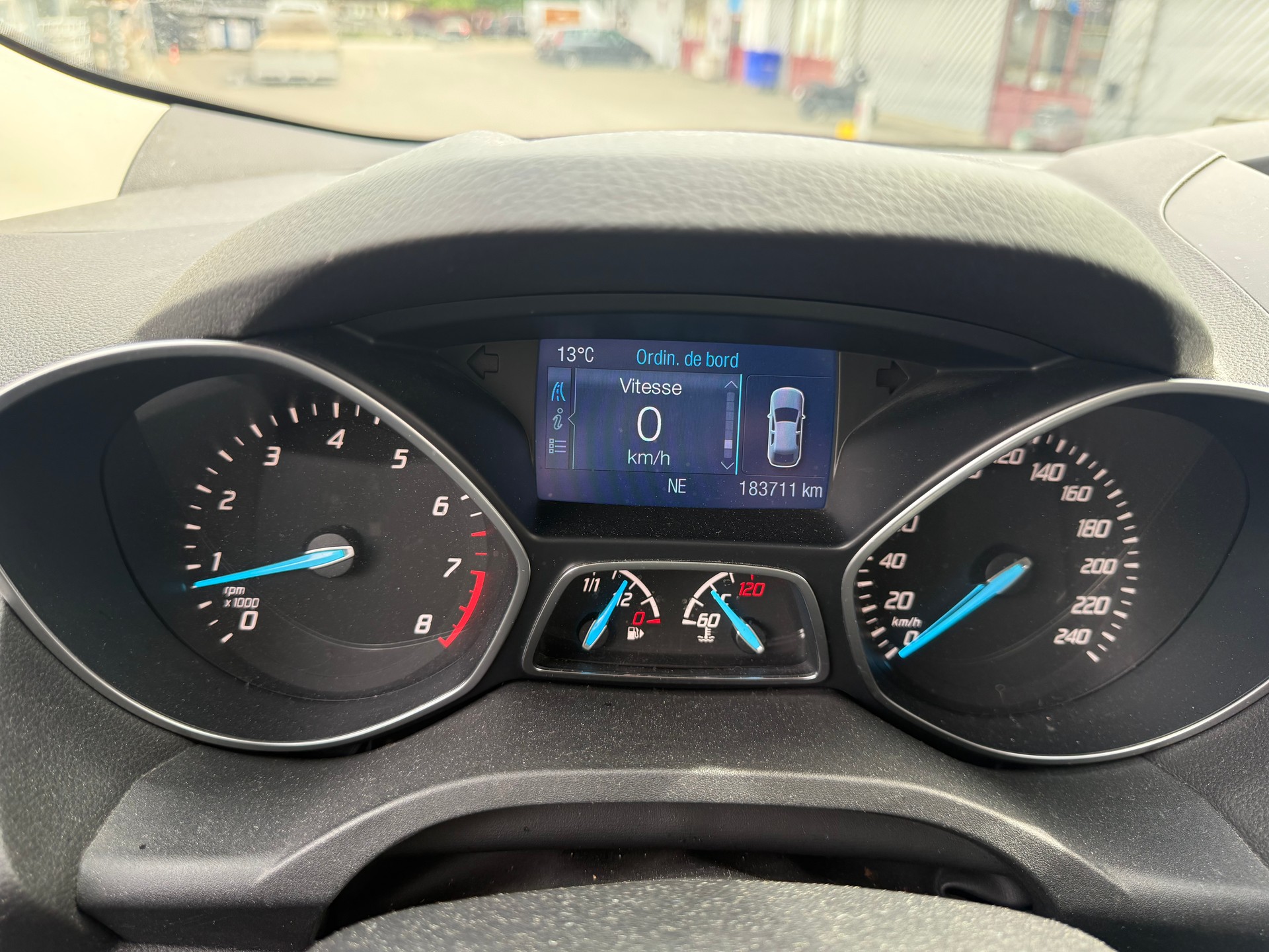 FORD Kuga 1.5 SCTi Carving 2WD-image-7