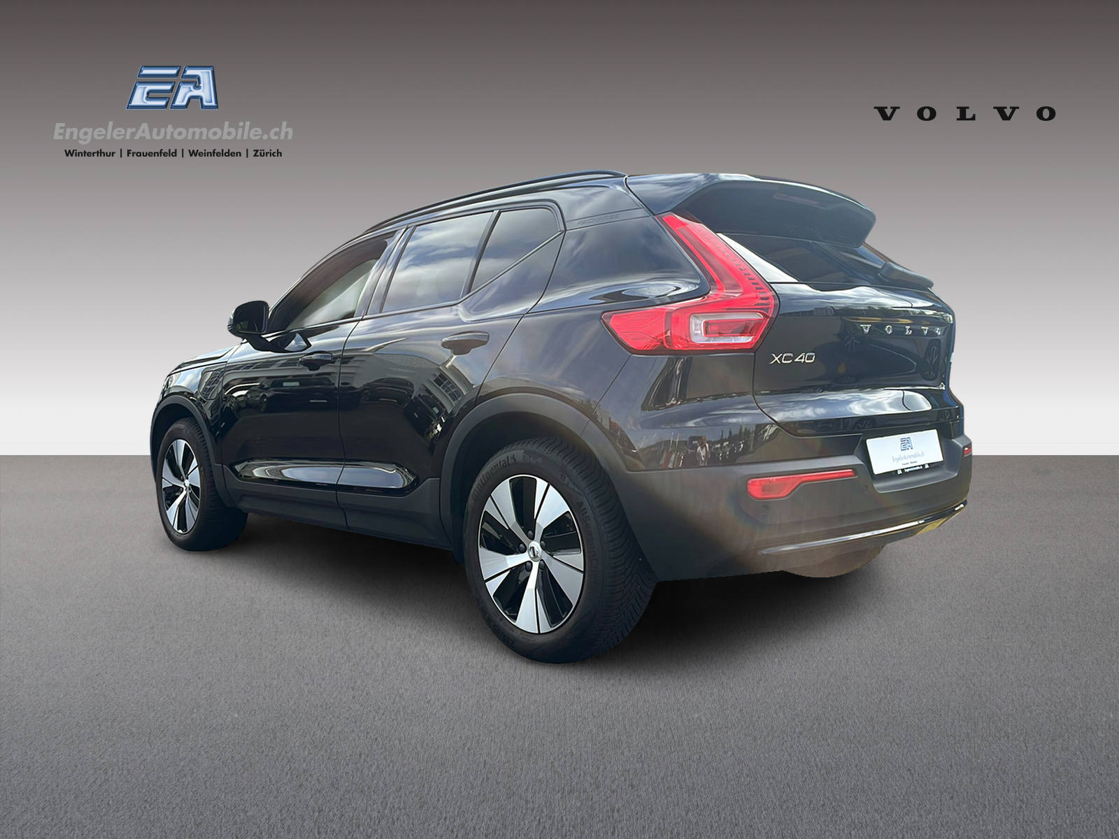 VOLVO XC40 1.5 T5 PiH Plus Dark-image-3