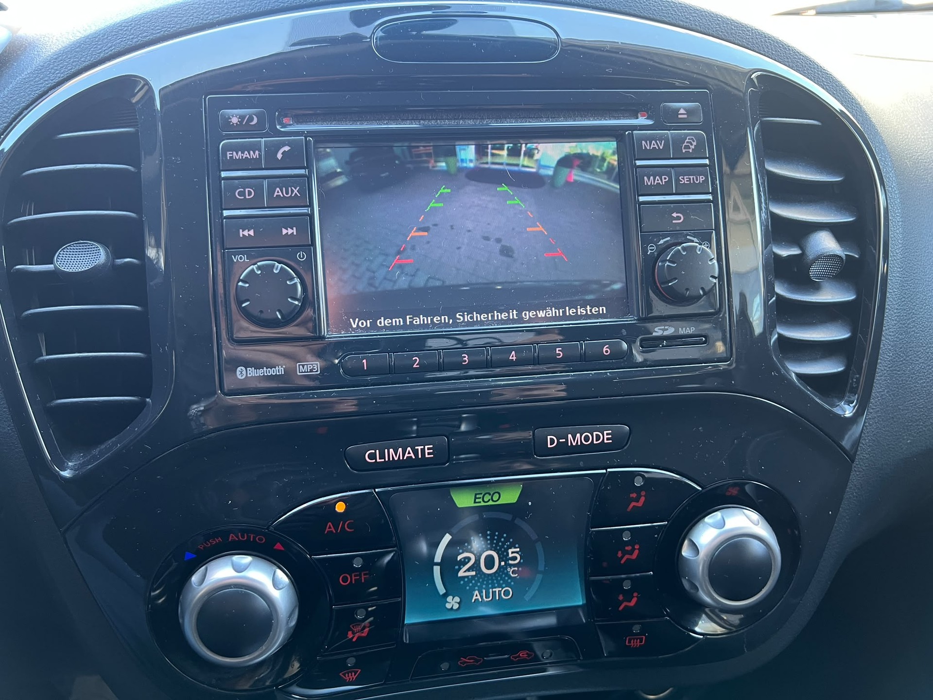 NISSAN Juke 1.6 DIG-T tekna 4x4 Xtronic M-CVT-image-13