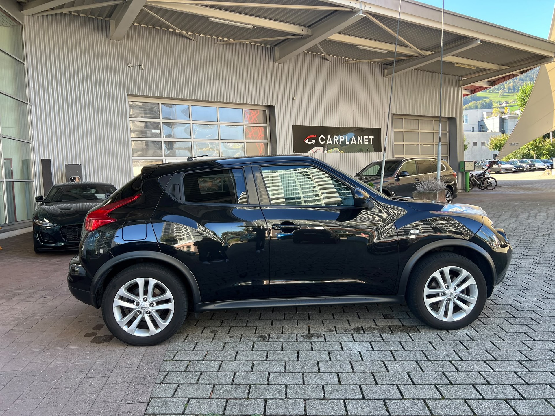 NISSAN Juke 1.6 DIG-T tekna 4x4 Xtronic M-CVT-image-4