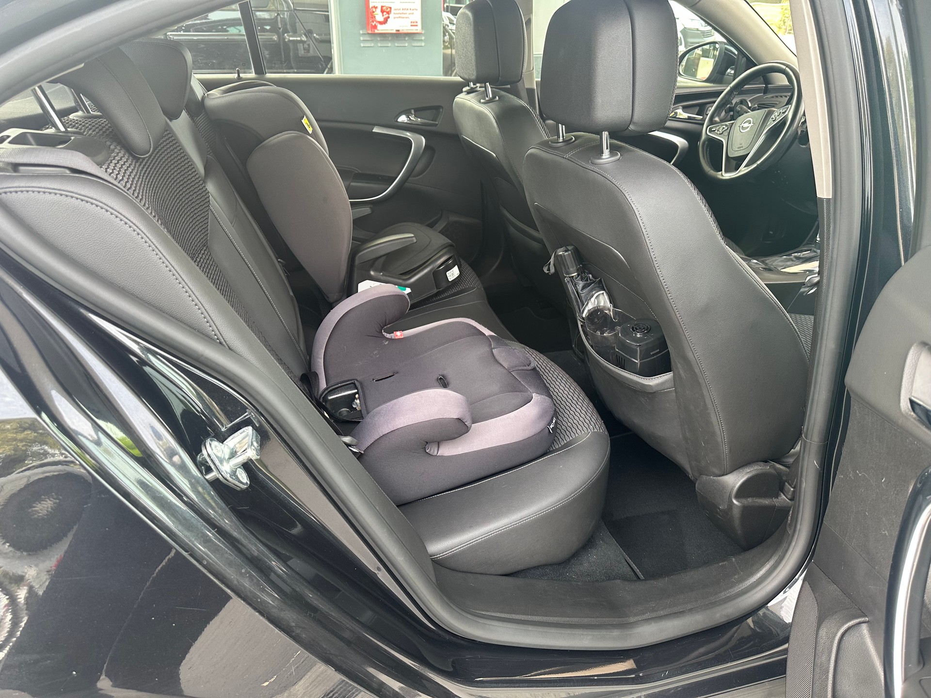 OPEL Insignia 2.0 Turbo Sport 4WD Automatic-image-14