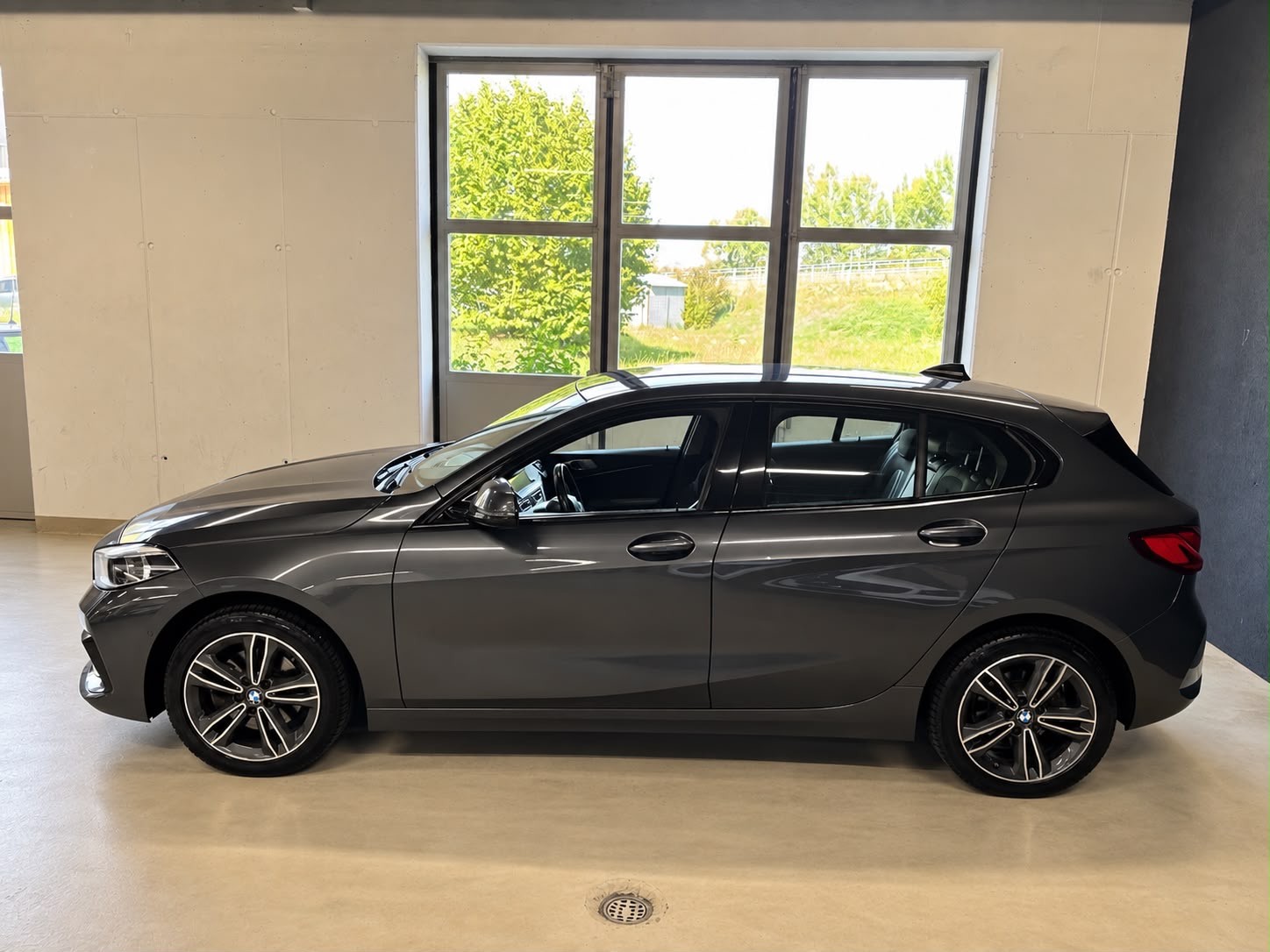 BMW 118i Steptronic-image-6