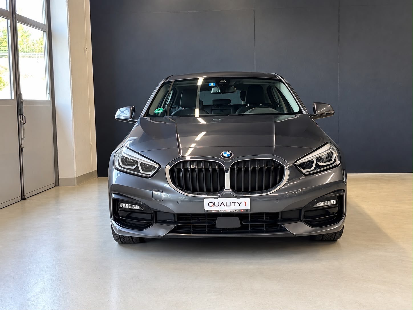BMW 118i Steptronic-image-2