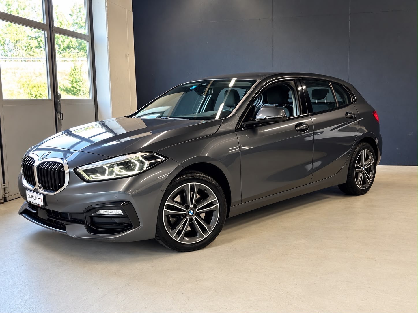BMW 118i Steptronic-image-5