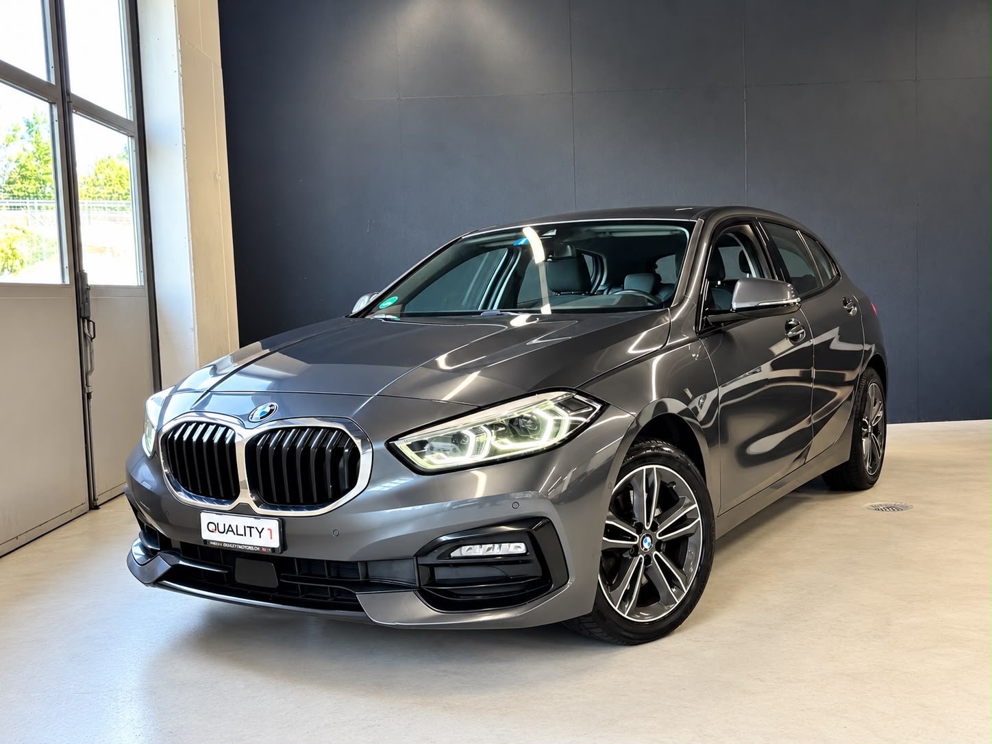 BMW 118i Steptronic-image-4