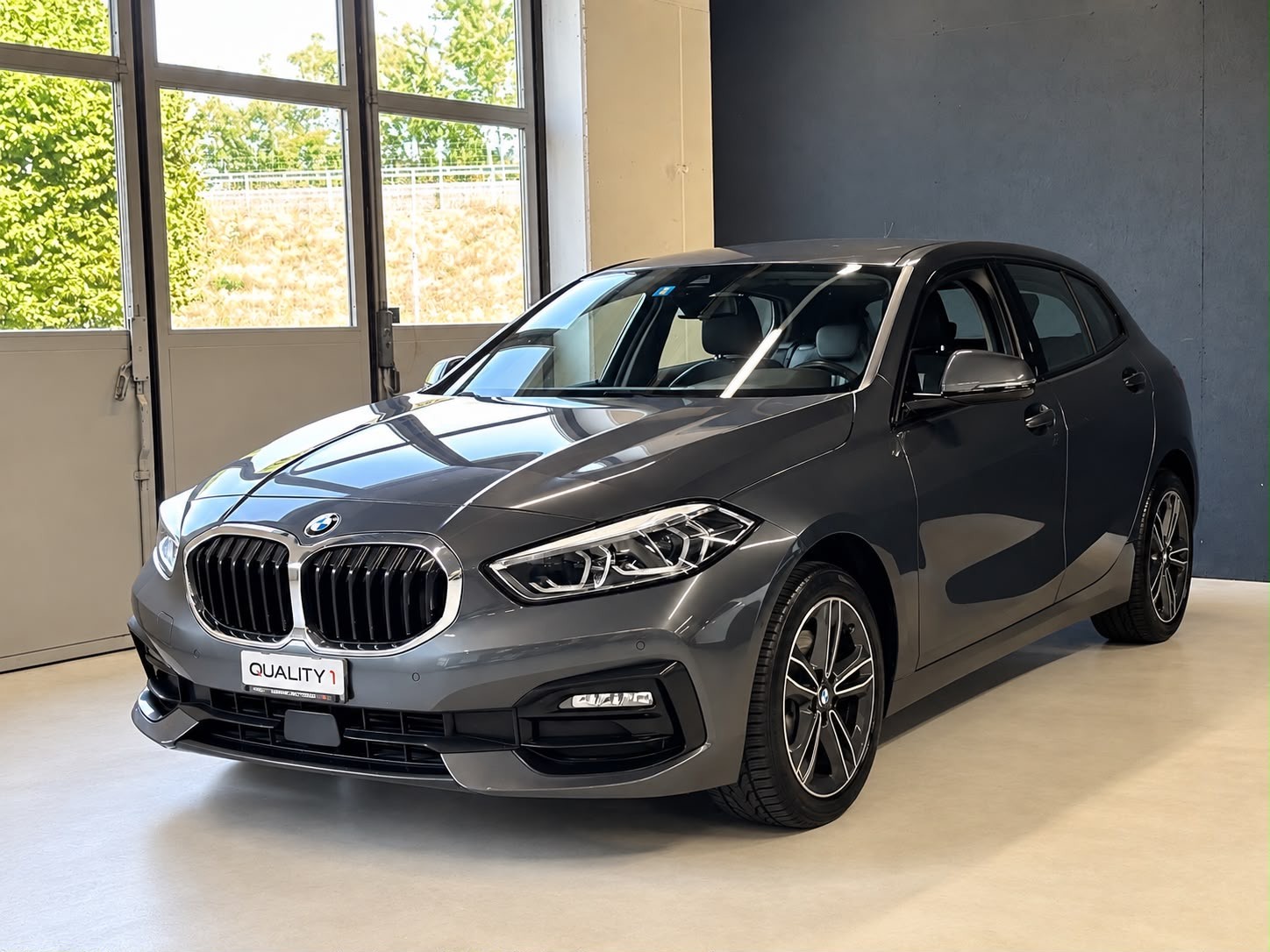 BMW 118i Steptronic-image-1